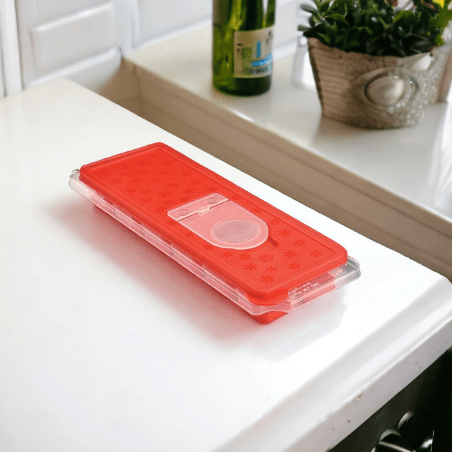 Silicone Ice Cube Tray with 12 Compartments, Non-Stick and Easy Release with a Cover, Easy Water Filling Feature. - RED