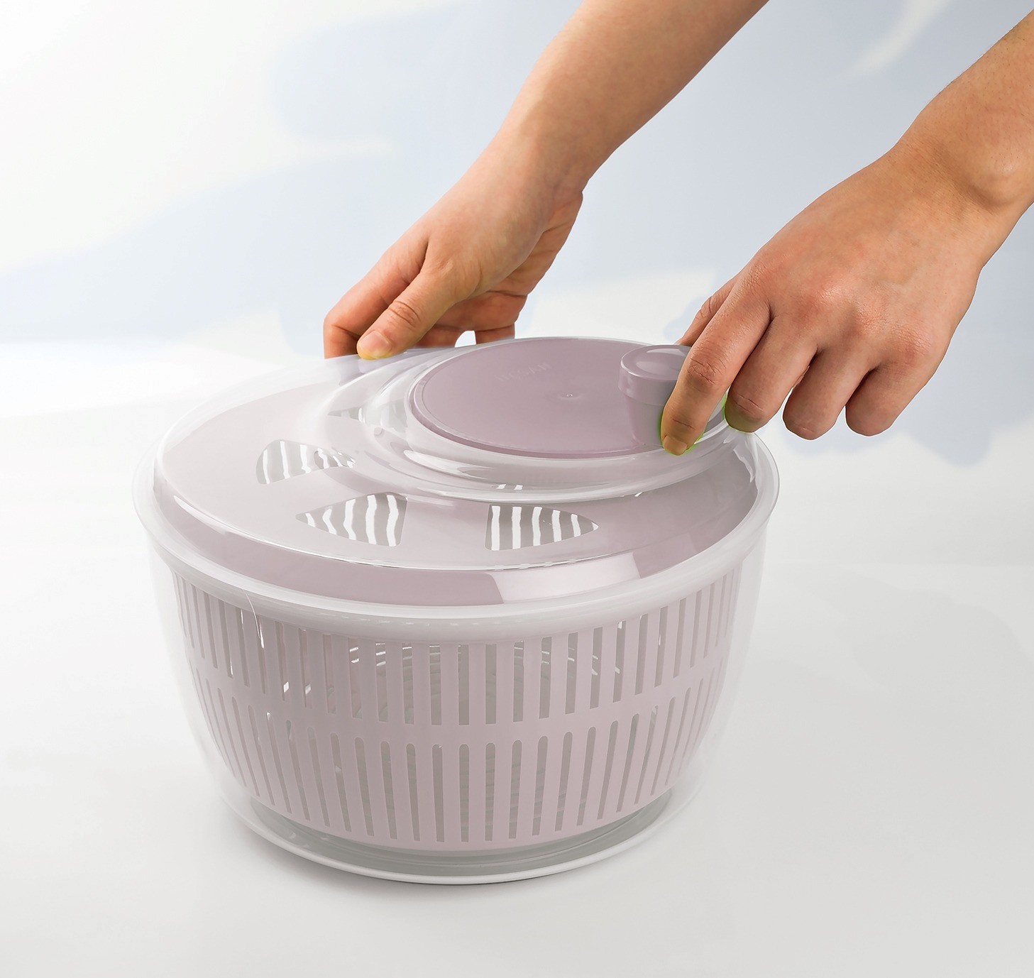 Salad Spinner 5 Liter Vegetable Dryer With Easy-To-Use Non-Slip Base And Large Capacity - POWDER