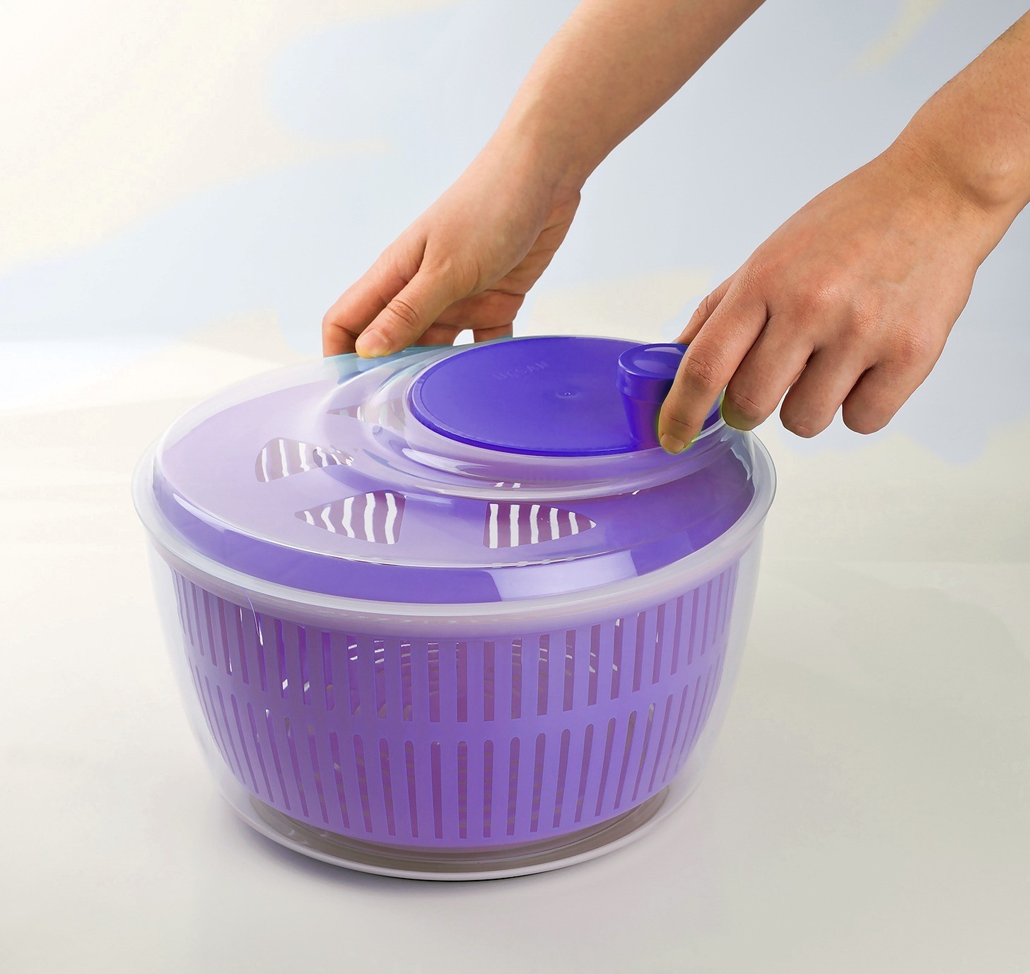 Salad Spinner 5 Liter Vegetable Dryer With Easy-To-Use Non-Slip Base And Large Capacity - PURPLE