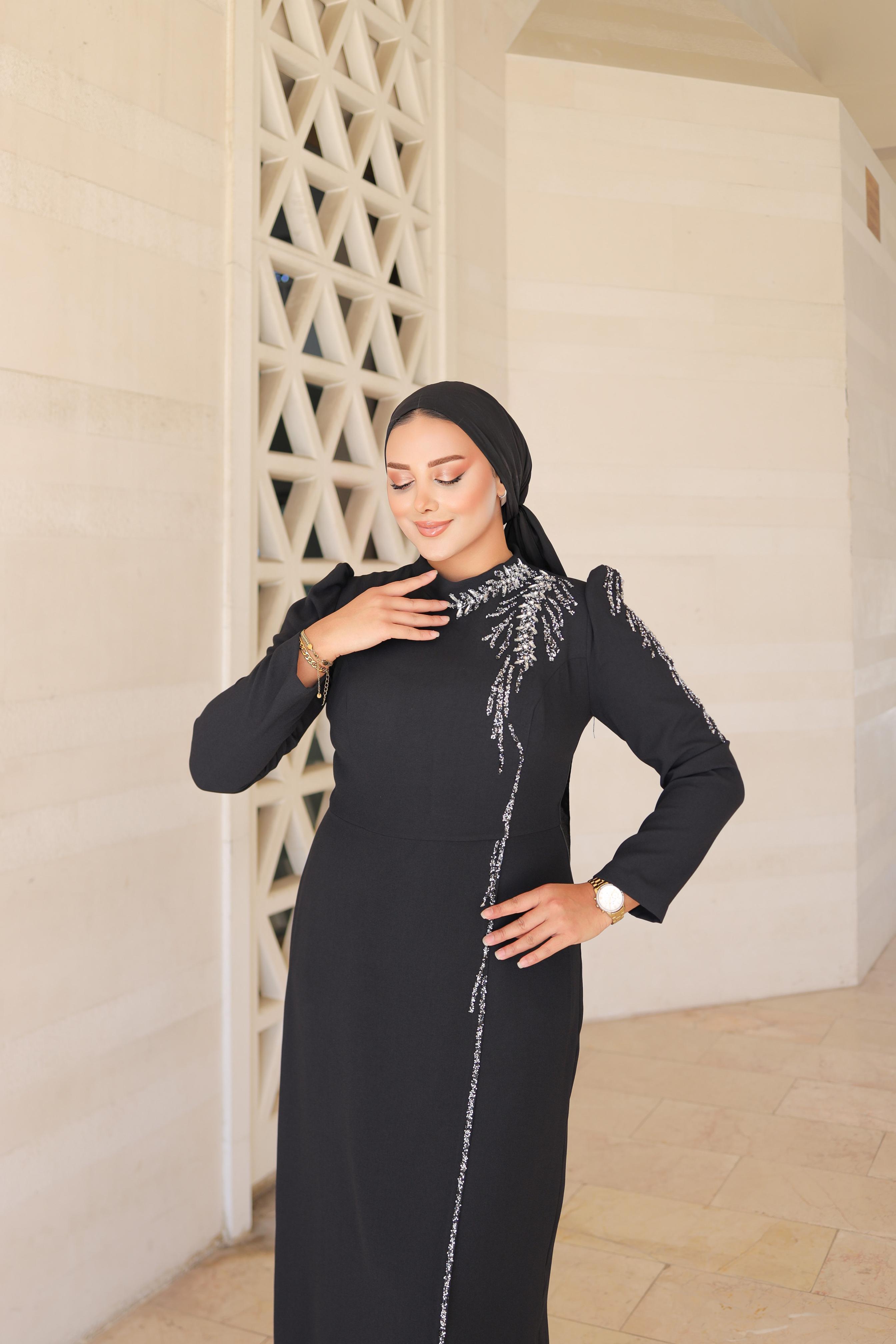 Stone-Embroidered Plus Size Crepe Dress 8287 - Black