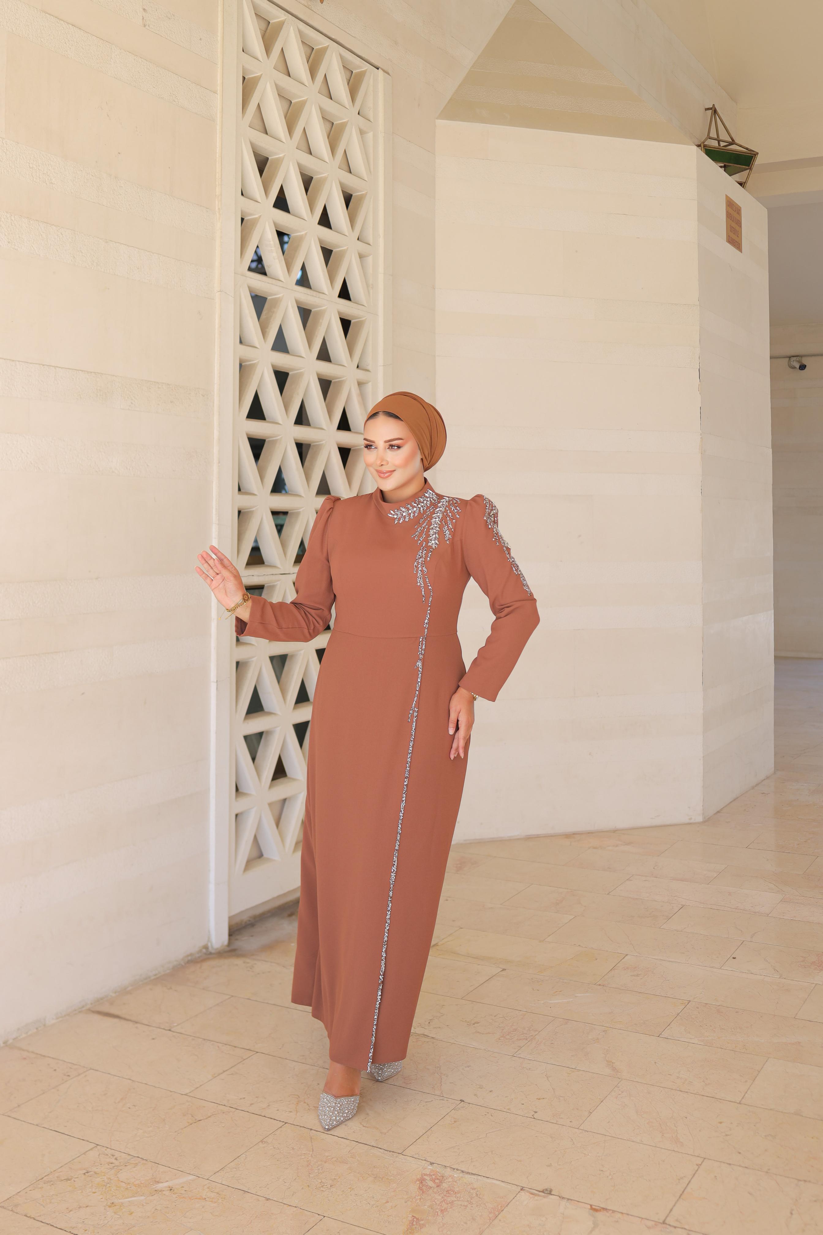 Stone-Embroidered Plus Size Crepe Dress 8287 - Brown