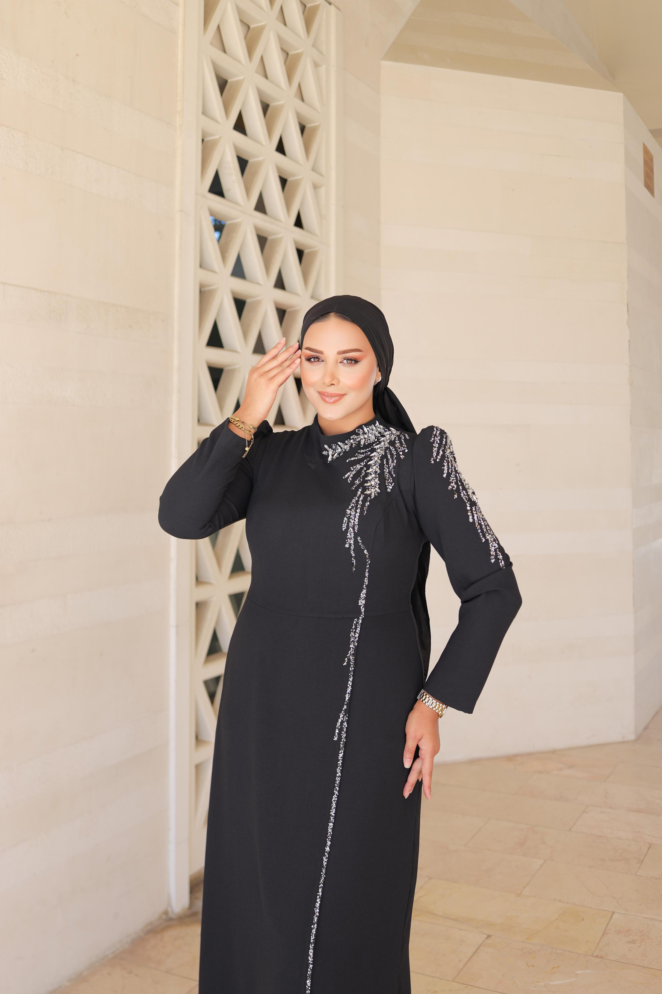 Stone-Embroidered Plus Size Crepe Dress 8287 - Black