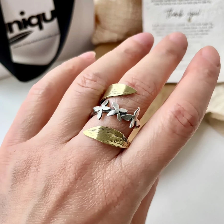 Zeytin Dalı Çiçekli Spiral Yüzük