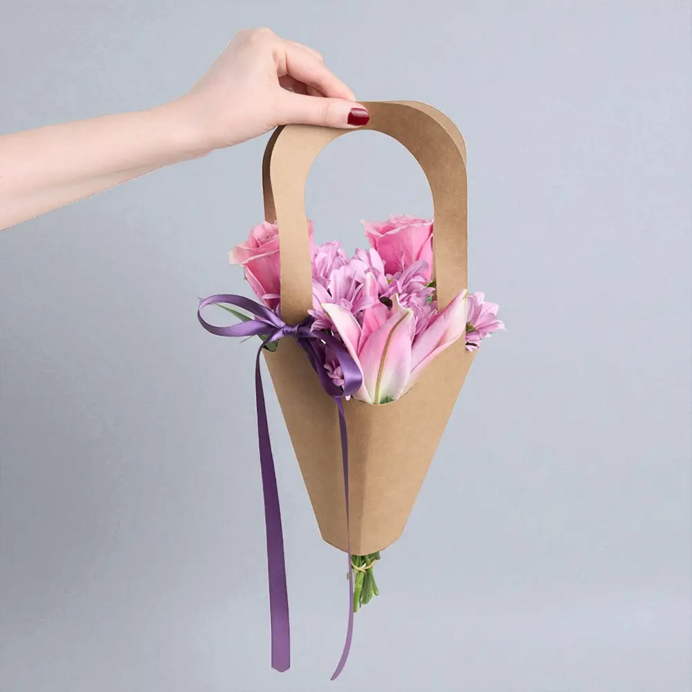 Kraft Taşımalı Bukette Pembe Gül, Lilyum & Papatya