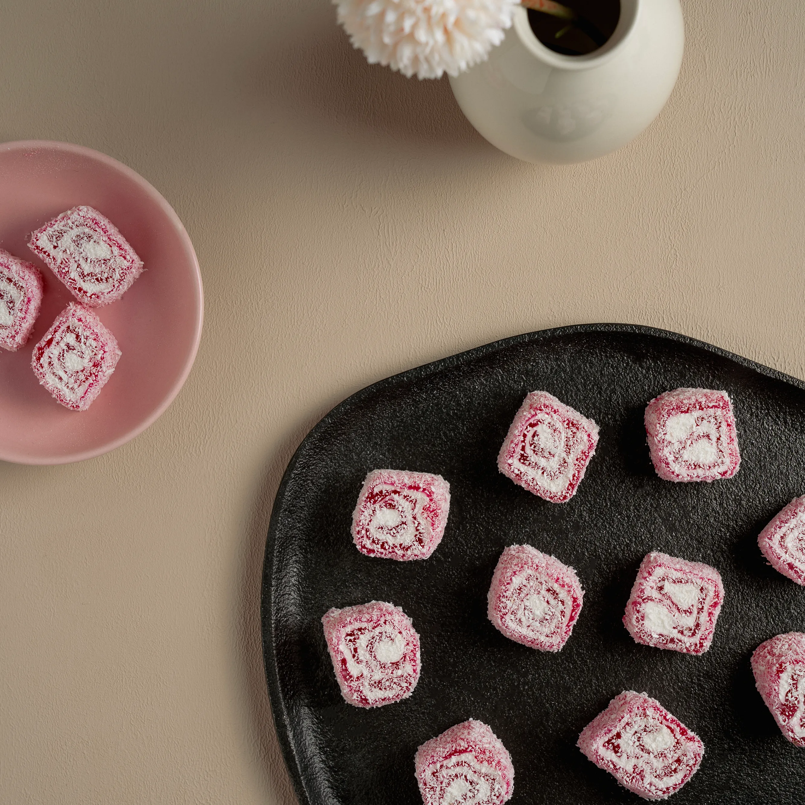 Çilekli Sarma Lokum