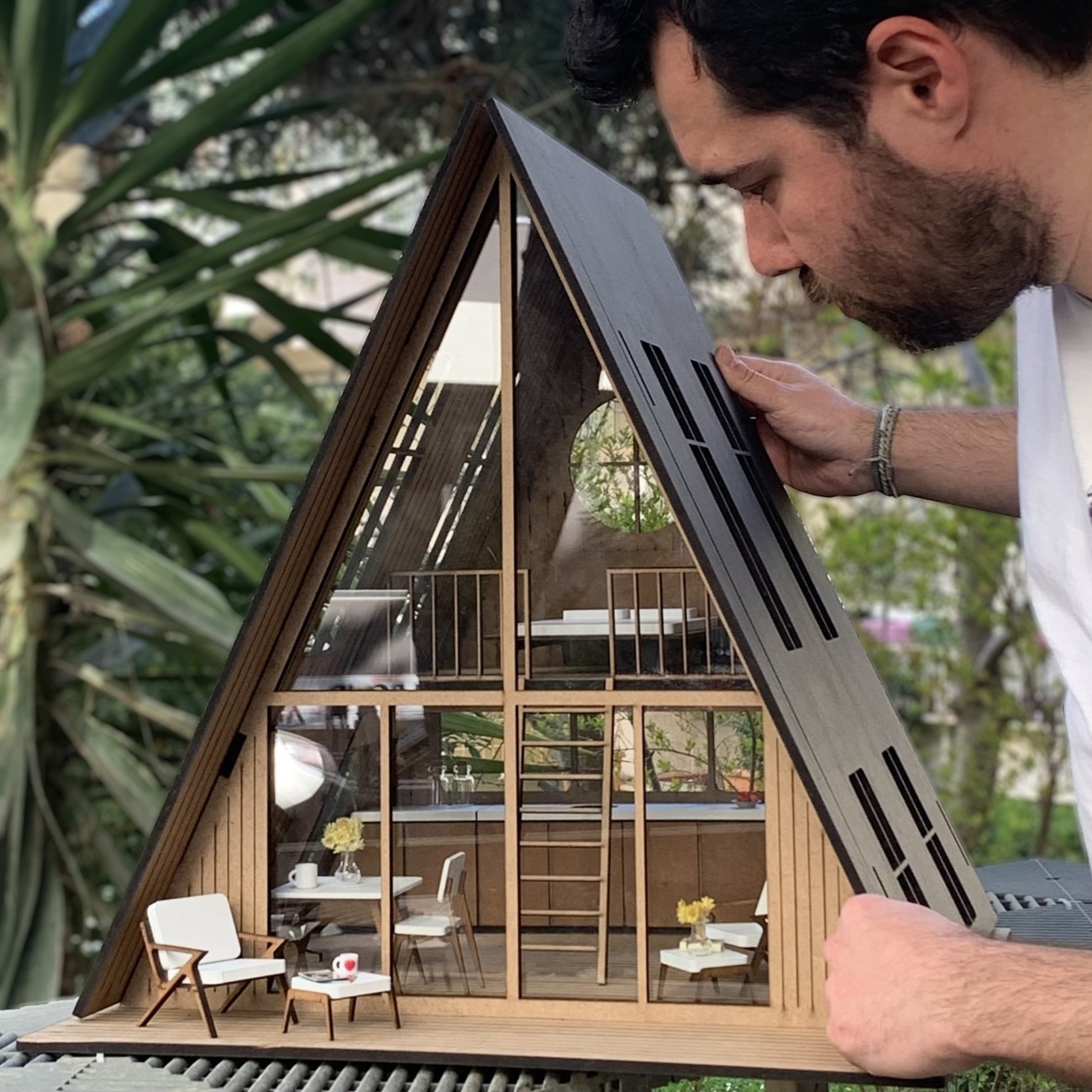 Mobilyalı Ahşap Oyun Evi - Yetişkinler İçin 1:12 Ölçek Modern Dollhouse