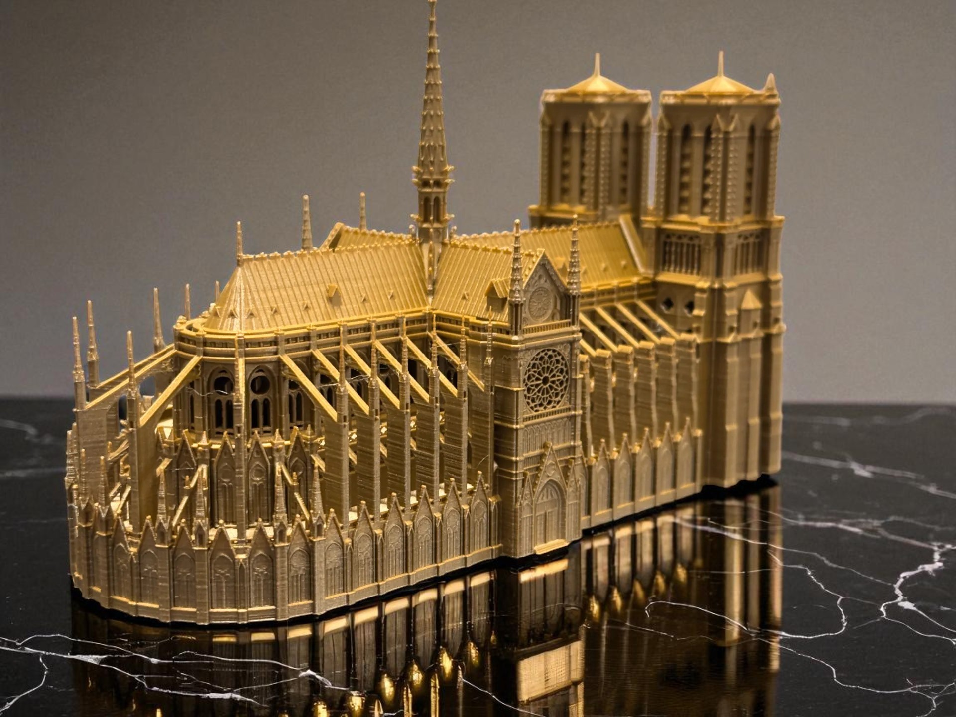 Notre-Dame Katedrali Detaylı Mimari