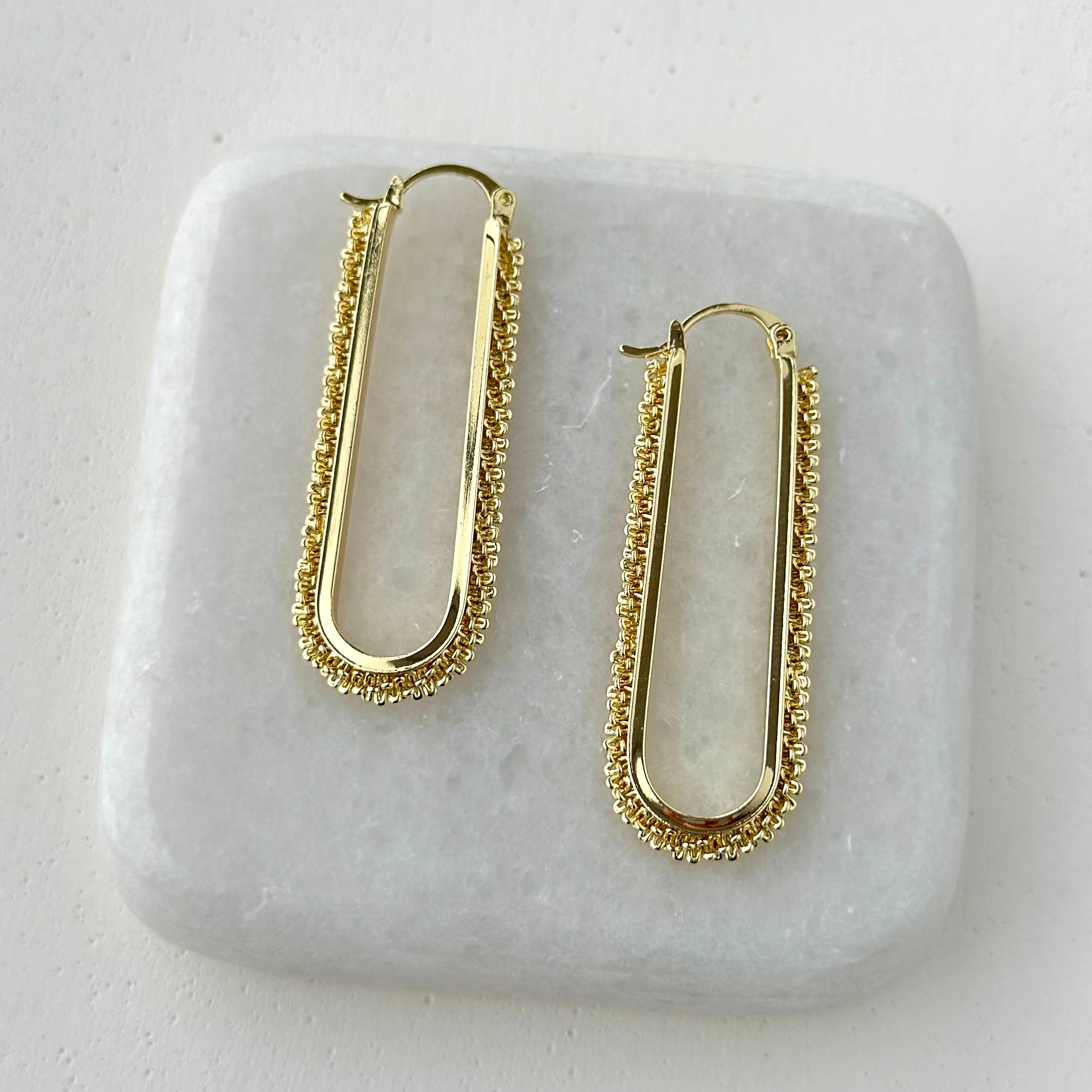 14K ALTIN KAPLAMA UZUN MODERN KÜPE