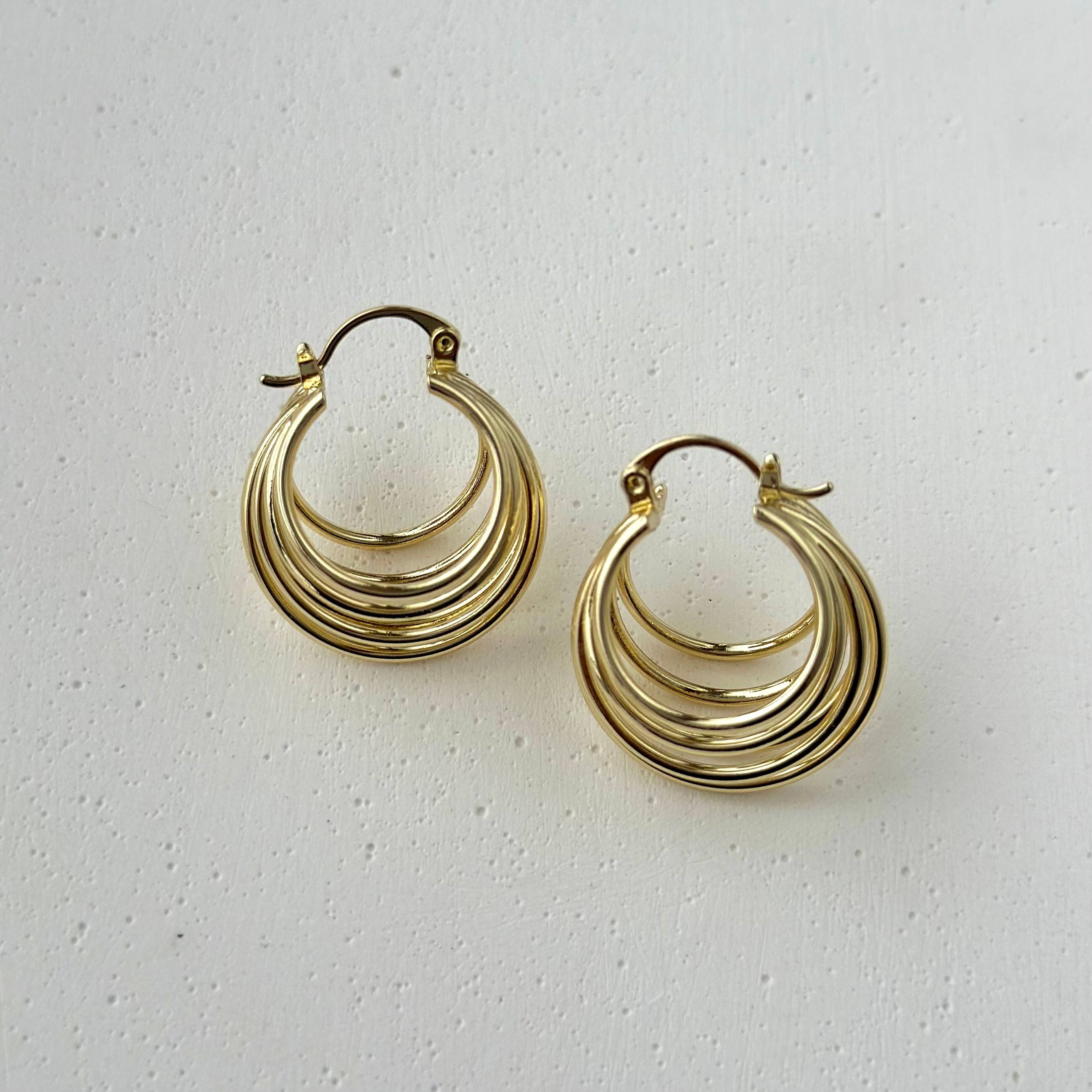 14K ALTIN KAPLAMA MODERN HALKA KÜPE