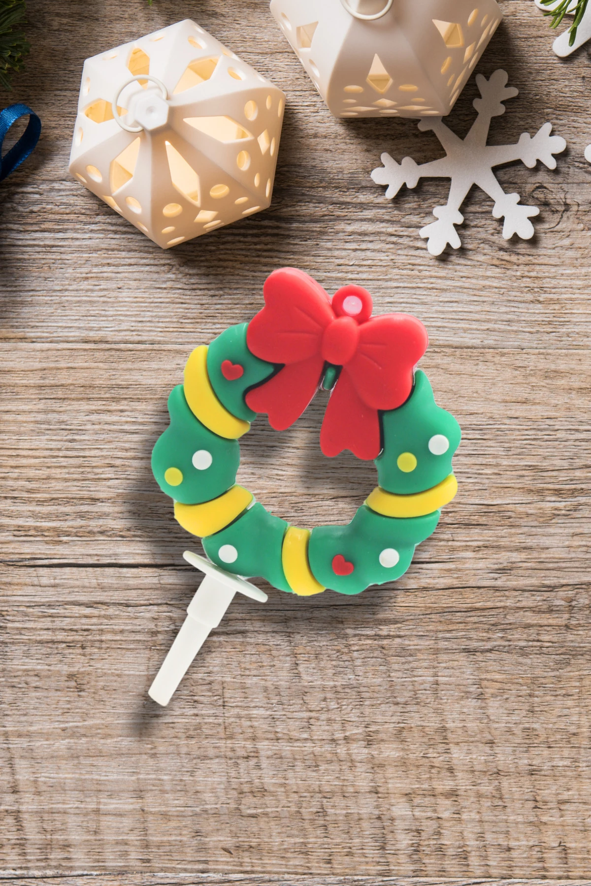 Dekoratif Silikon Pasta Üstü Yılbaşı Süsü 1 Adet Çelenk (Anahtarlık)