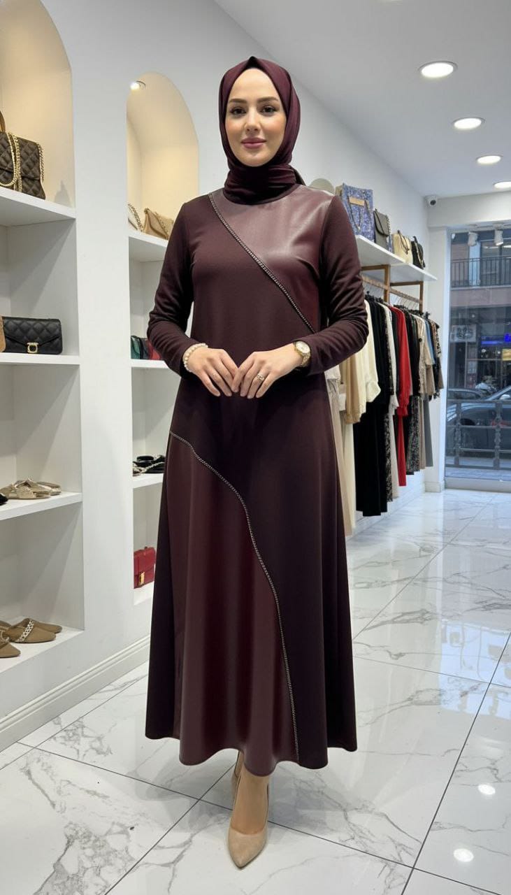 Deri Detaylı Elbise