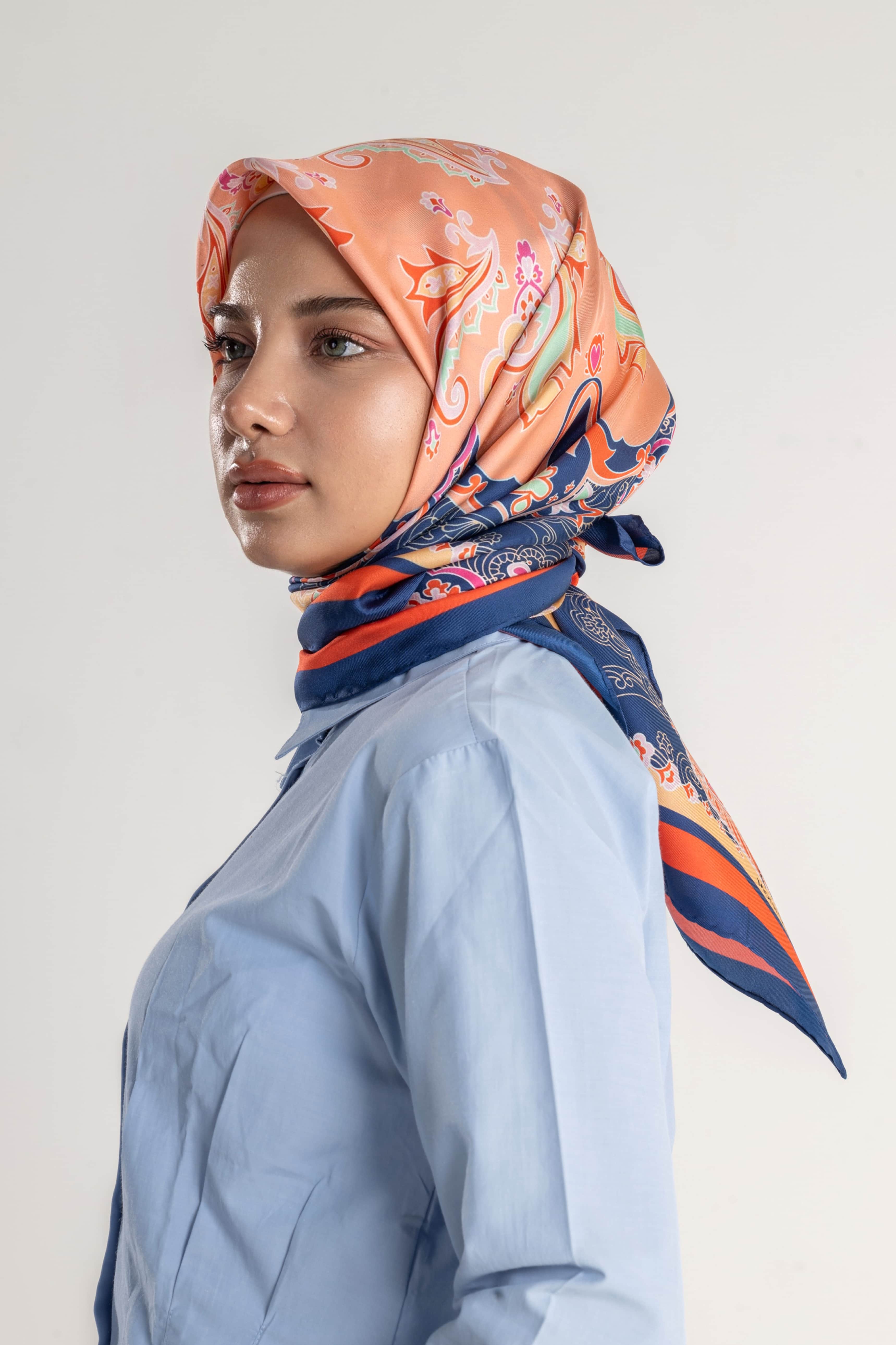 Solmera Desen Twill İpek Eşarp