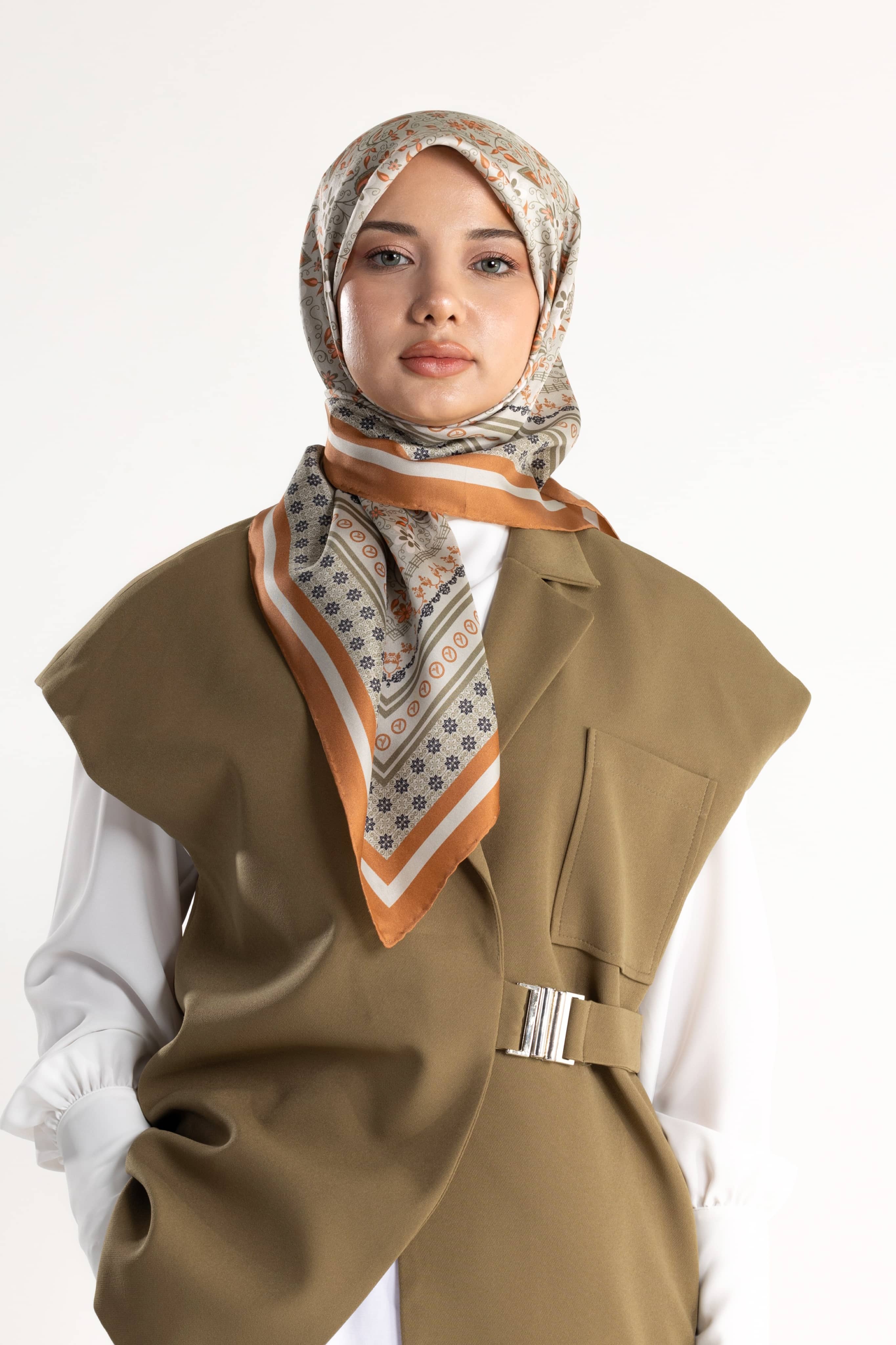 Savura Desen Twill İpek Eşarp