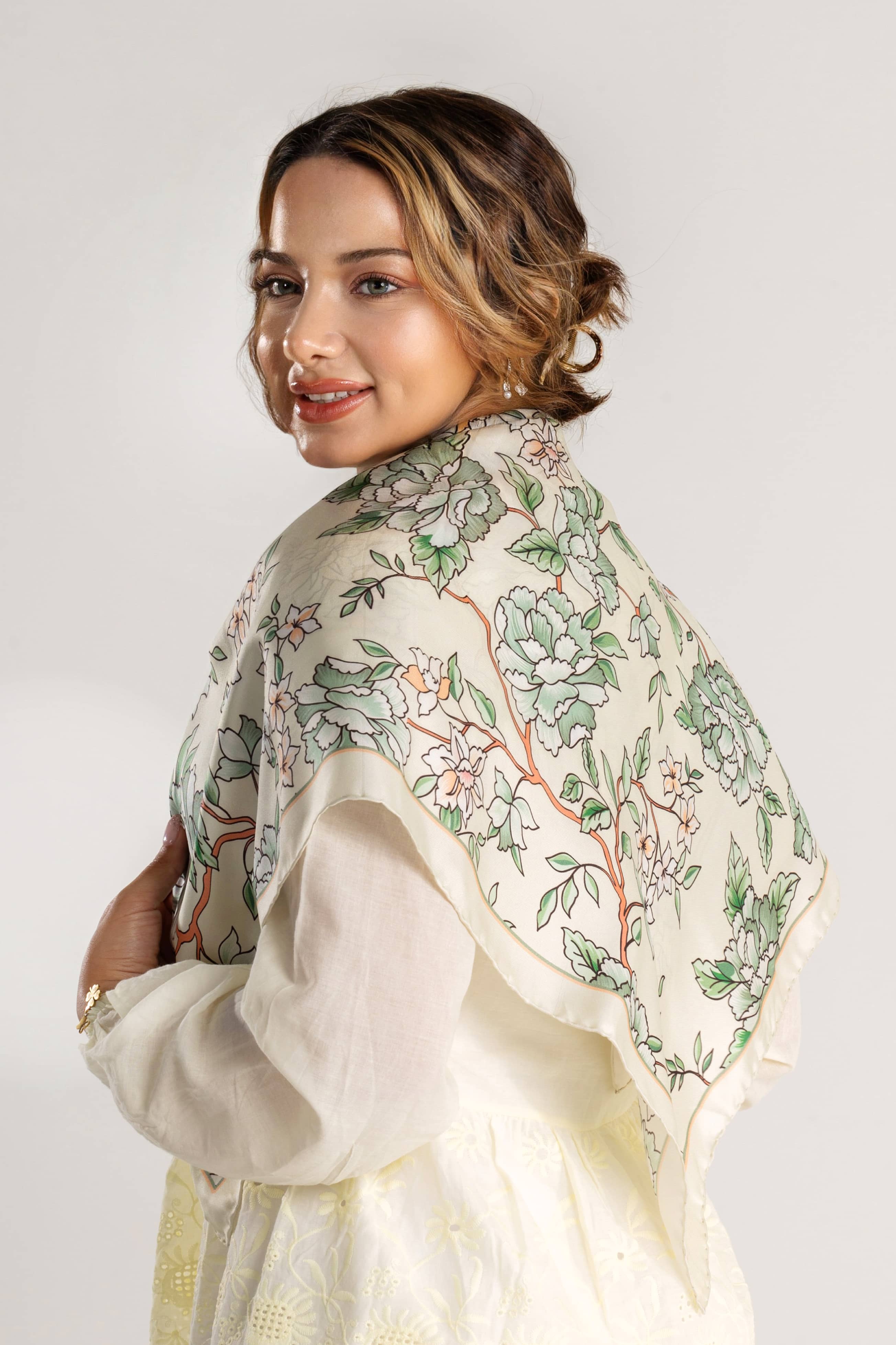 Liora Desen Twill İpek Eşarp