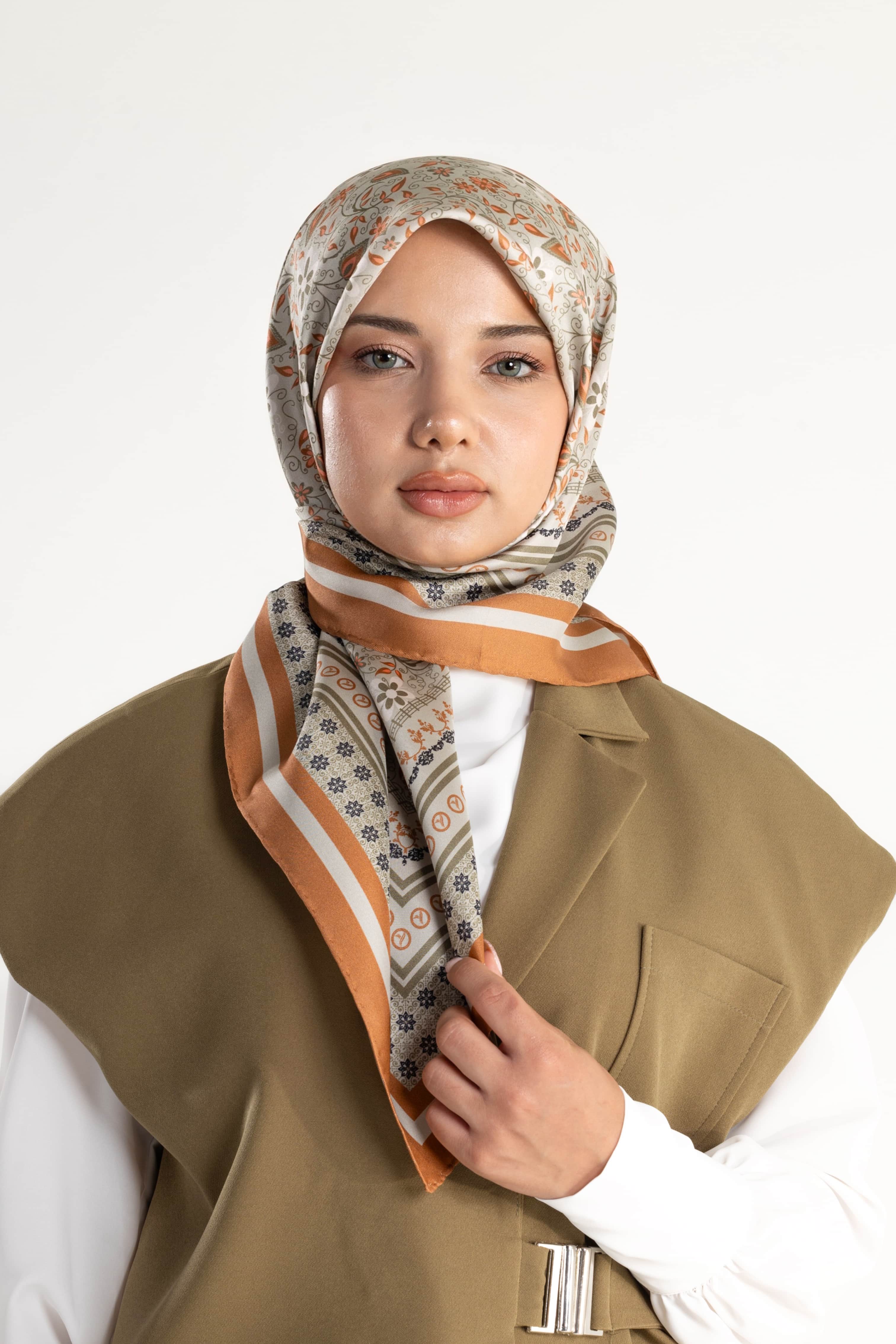 Savura Desen Twill İpek Eşarp