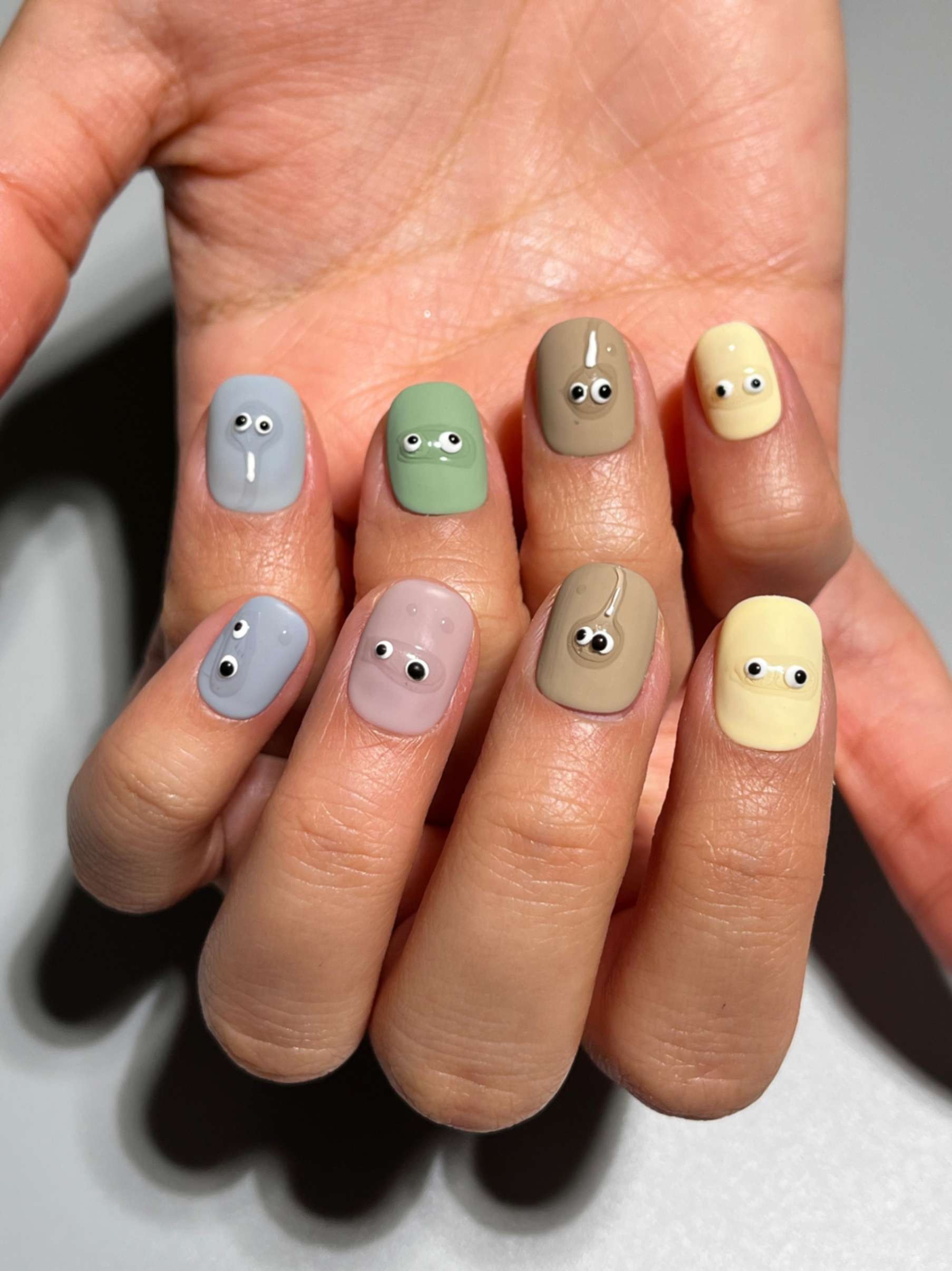 130132 Renkli Mat Slime Takma Tırnak