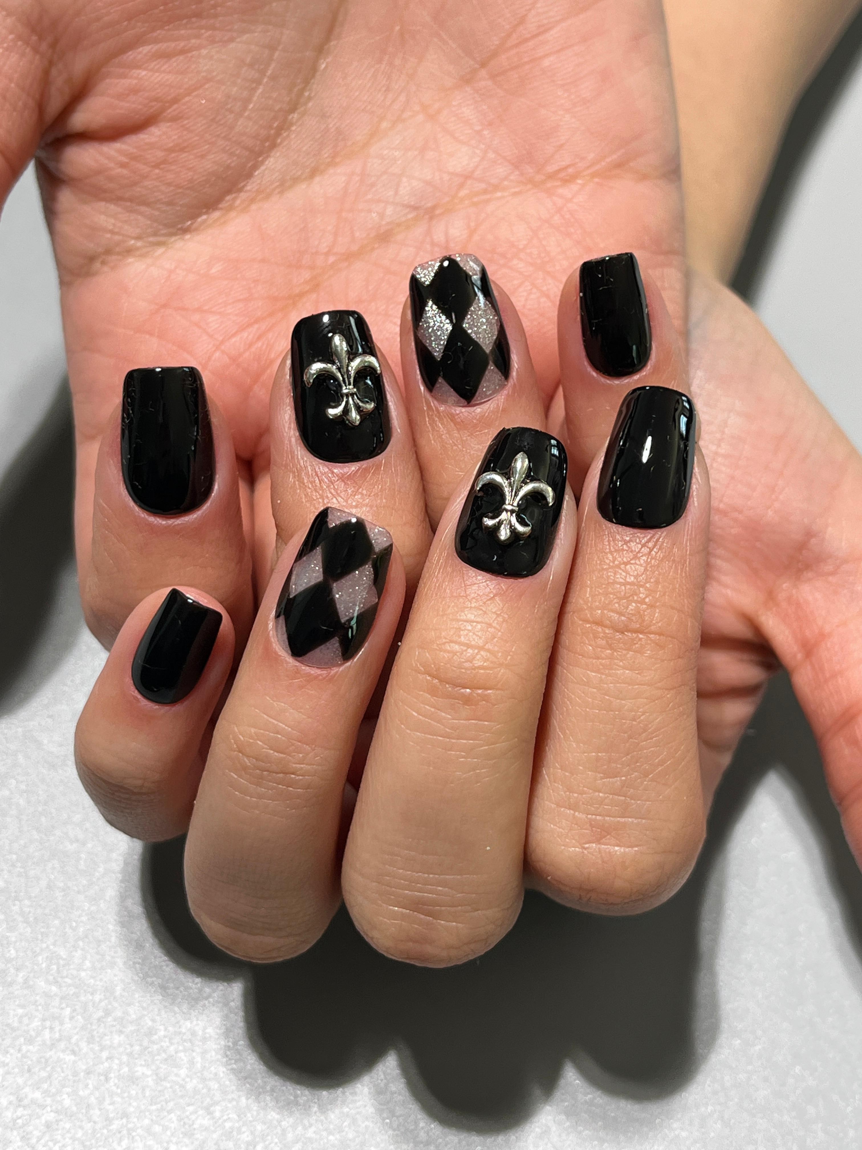 Harlequin Noir Takma Tırnak