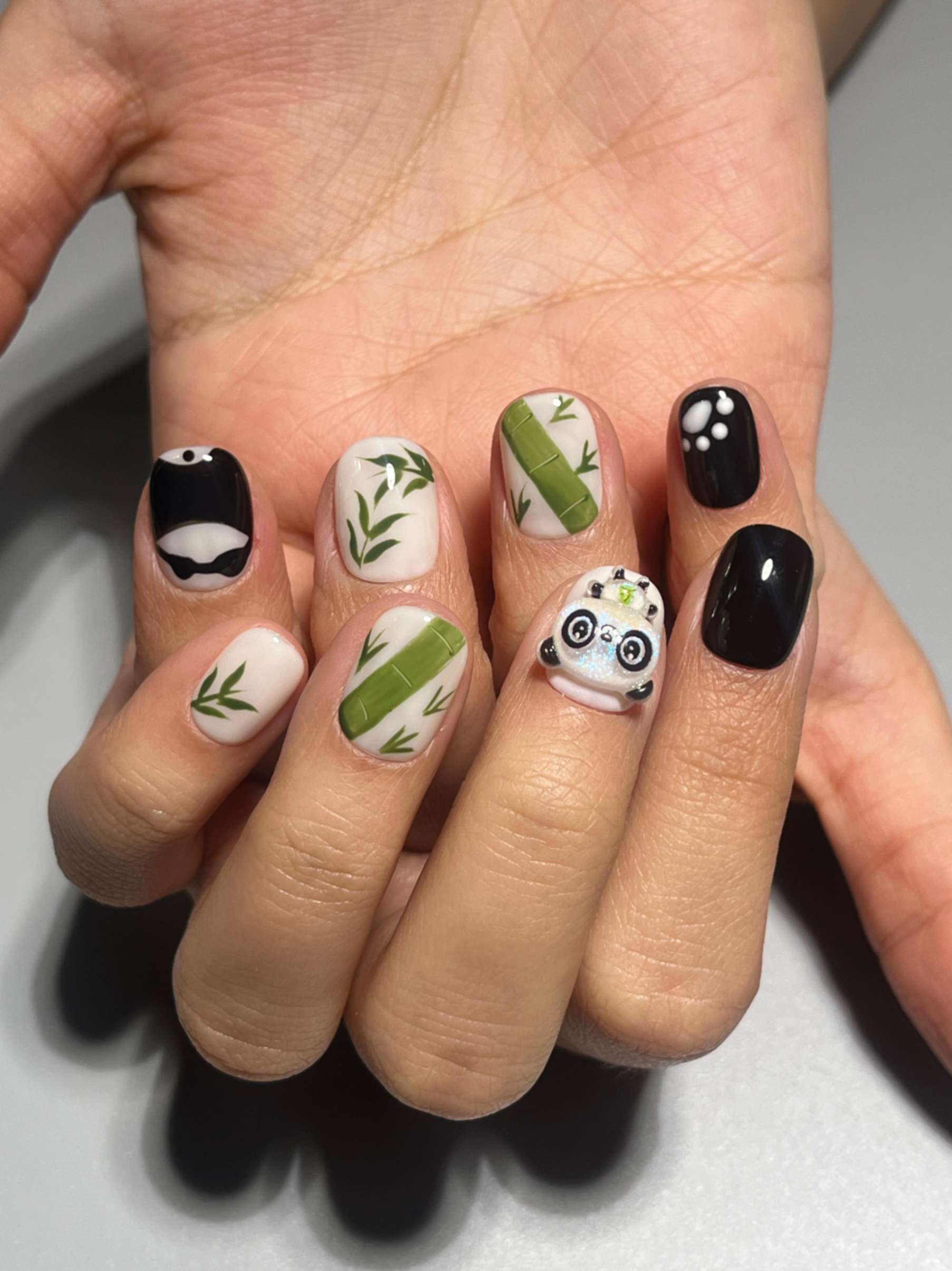 150310 Beyaz Panda Bambu Takma Tırnak