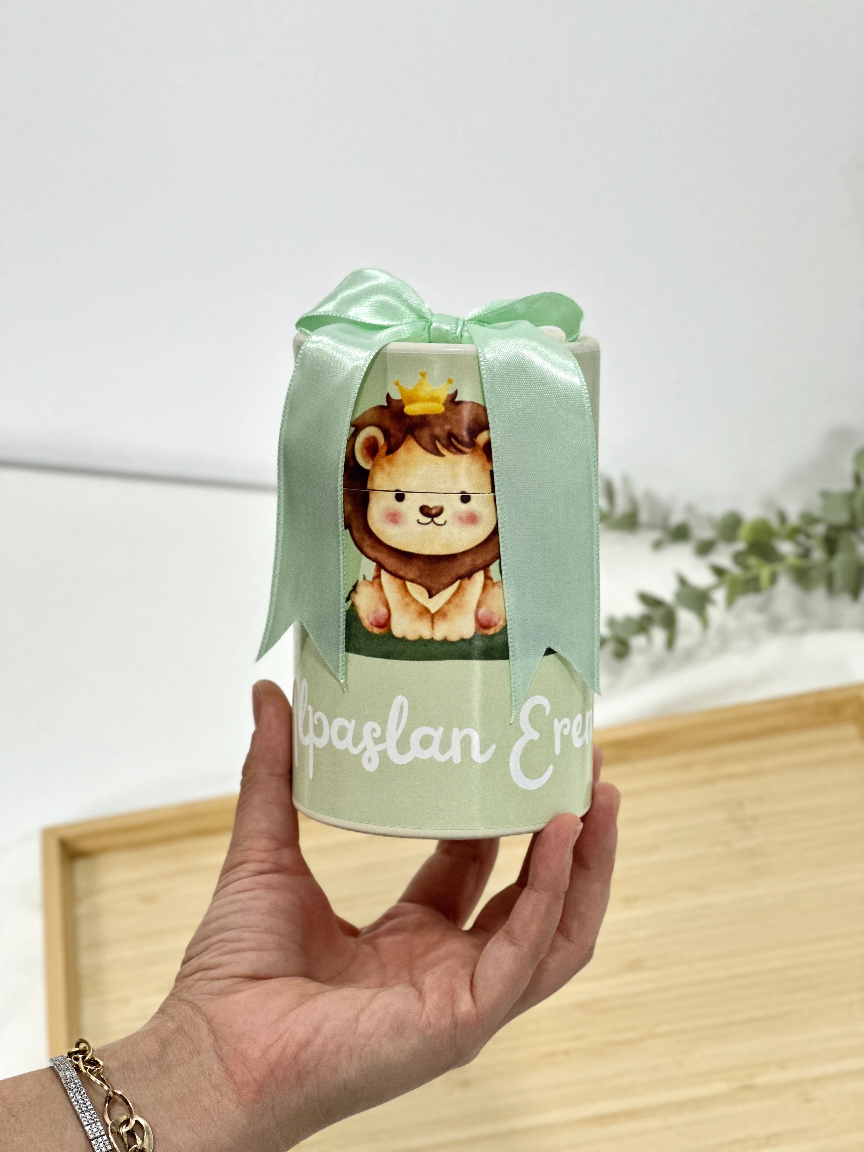 Silindir Kutu Hediyelik Aslan Temalı
