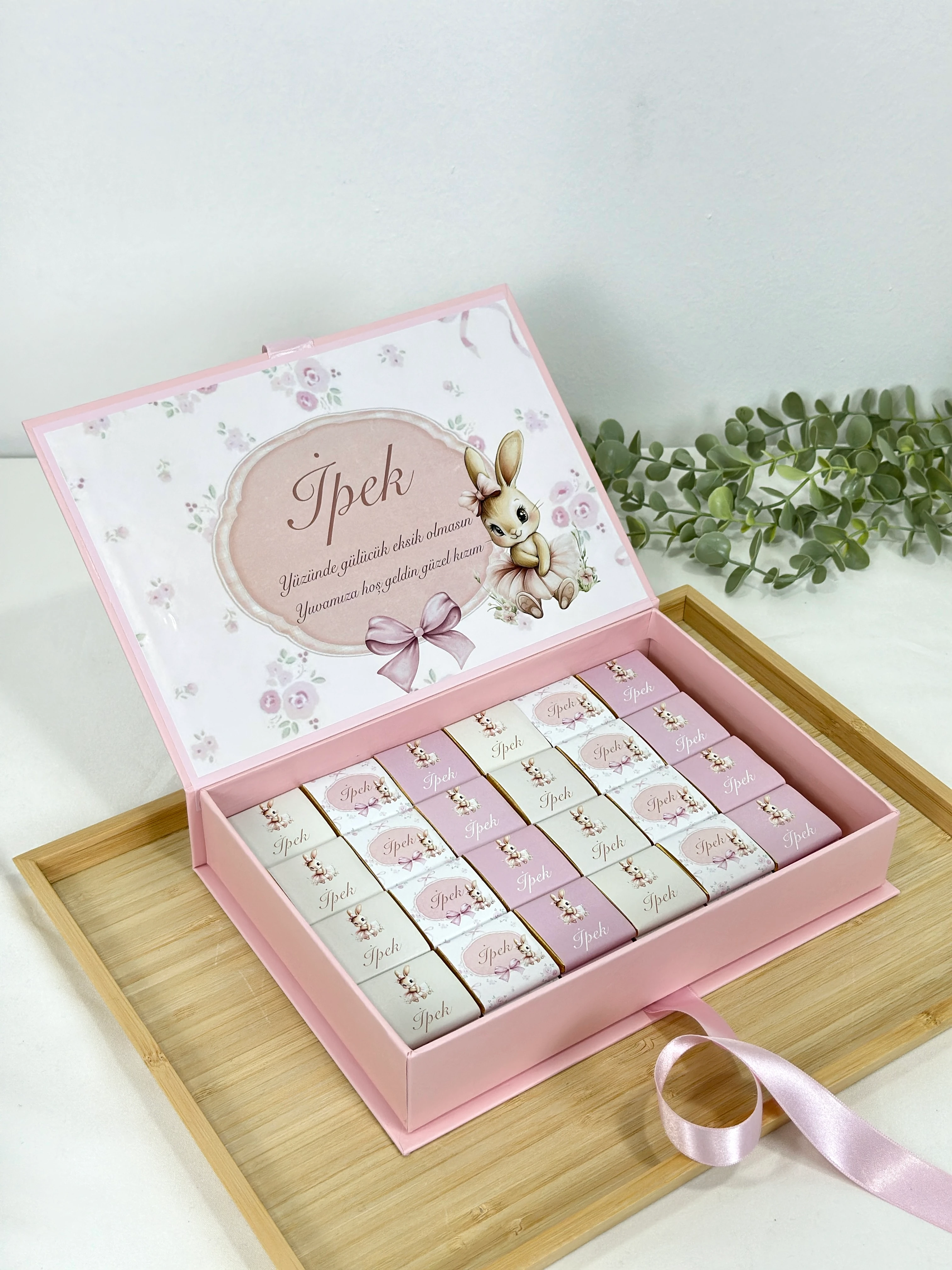 Dikdörtgen Kutuda Bebek Çikolatası