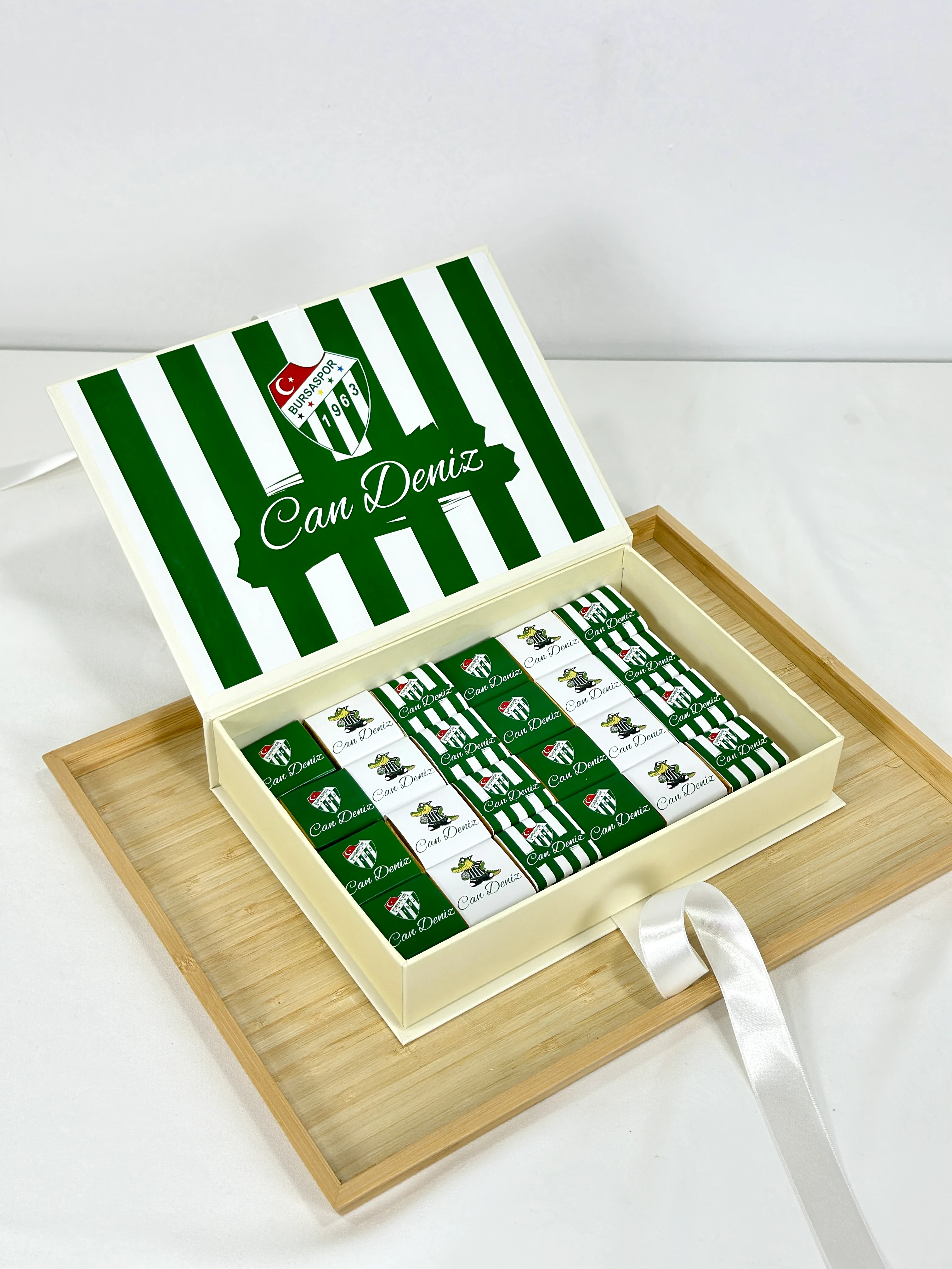 Dikdörtgen Kutuda Bebek Çikolatası