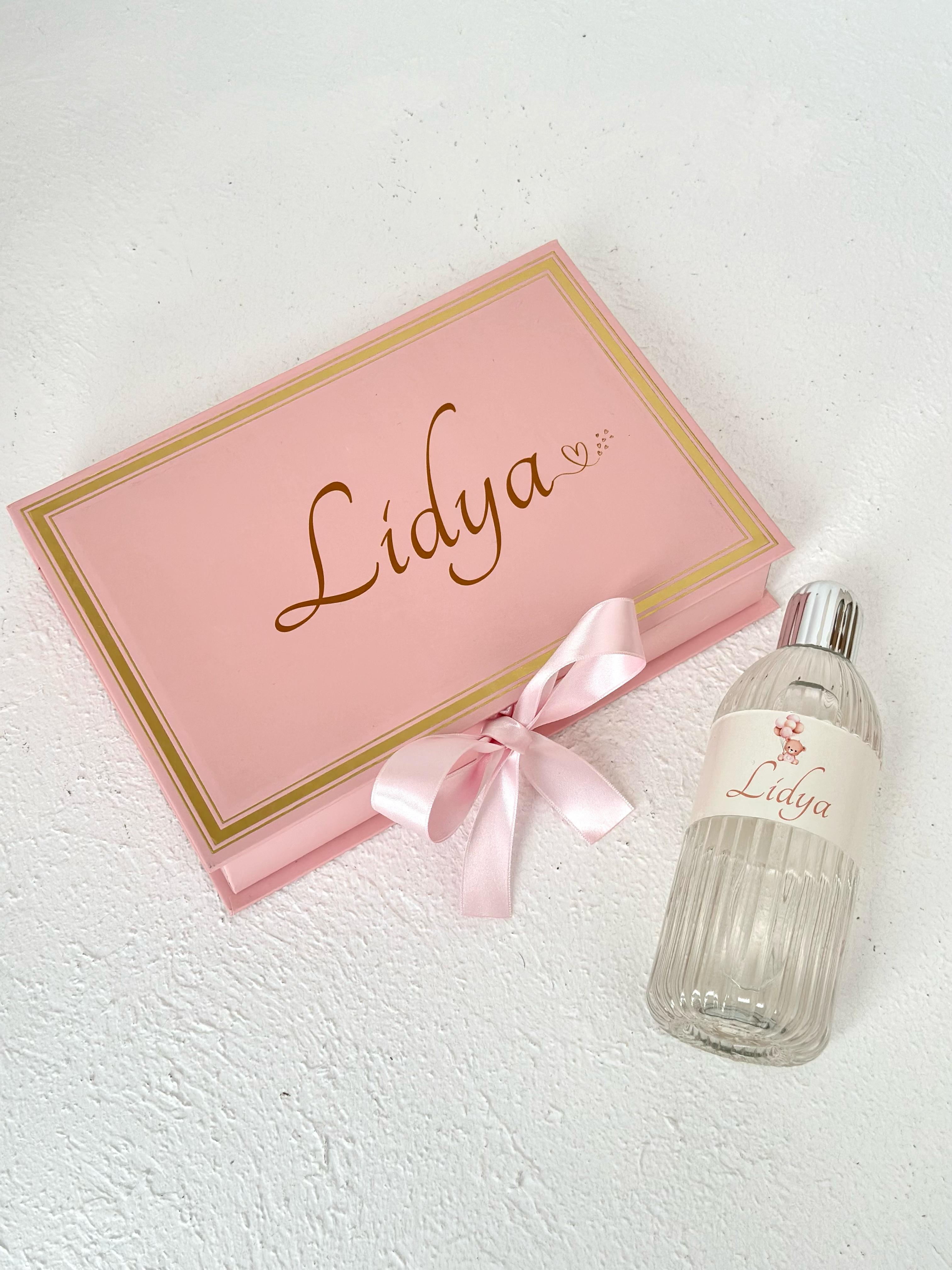 Kişiye Özel Dikdörtgen Kurdeleli Çikolata Kutusu - Neşe Dolu