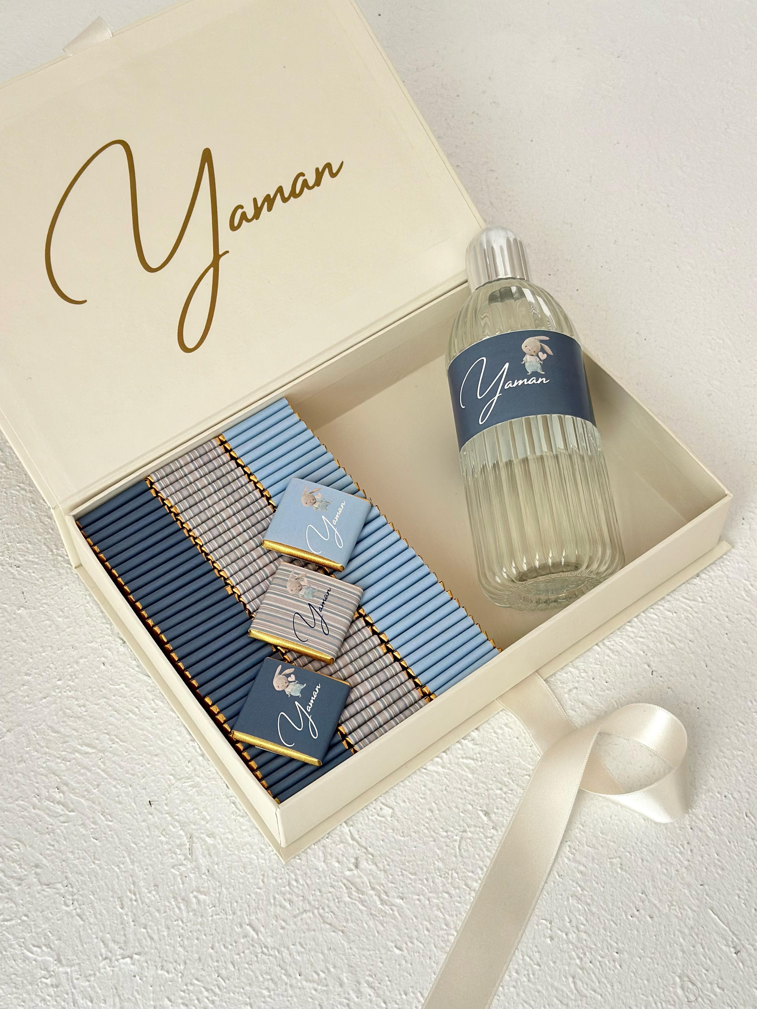 Kişiye Özel Dikdörtgen Kurdeleli Çikolata Kutusu - Sihirli Dokunuş