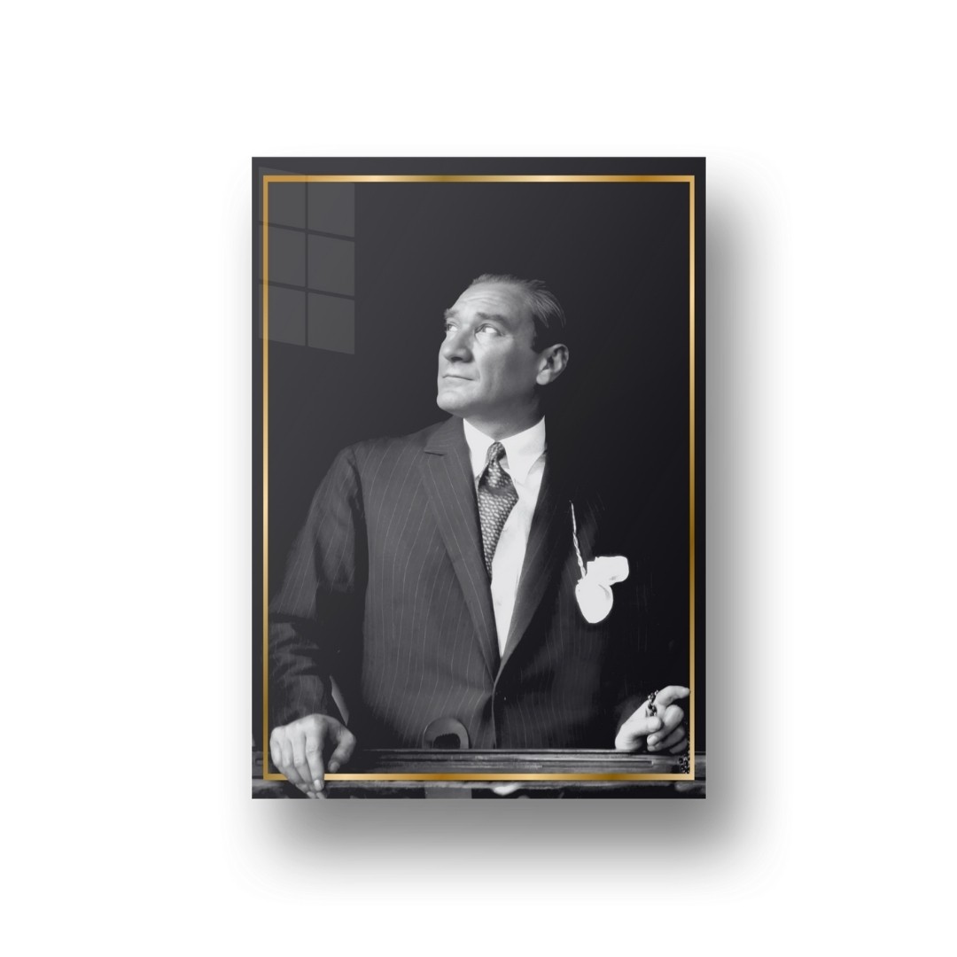 Atatürk Cam Tablo | Siyah Beyaz Gold Detaylı Modern Atatürk Tablosu