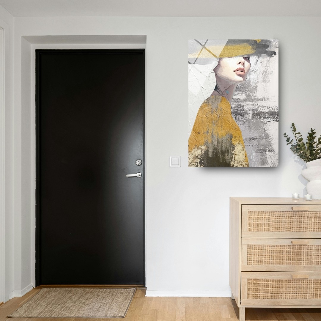 Modern Kadın Portresi Cam Tablo – Sarı ve Gri Soyut Sanat Dekoru