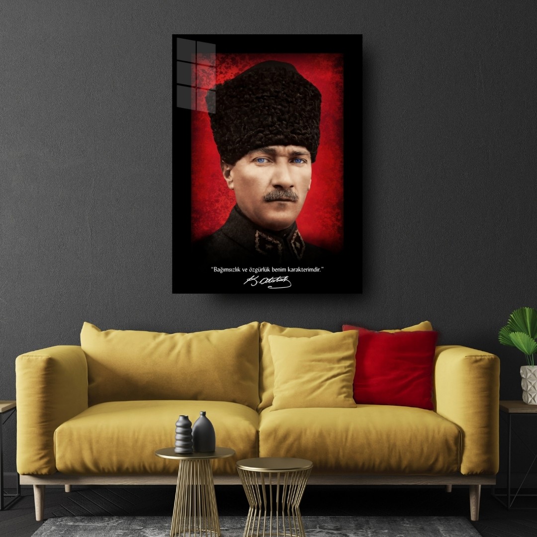 Atatürk “Bağımsızlık ve Özgürlük” Sözlü Kırmızı Fon Cam Tablo