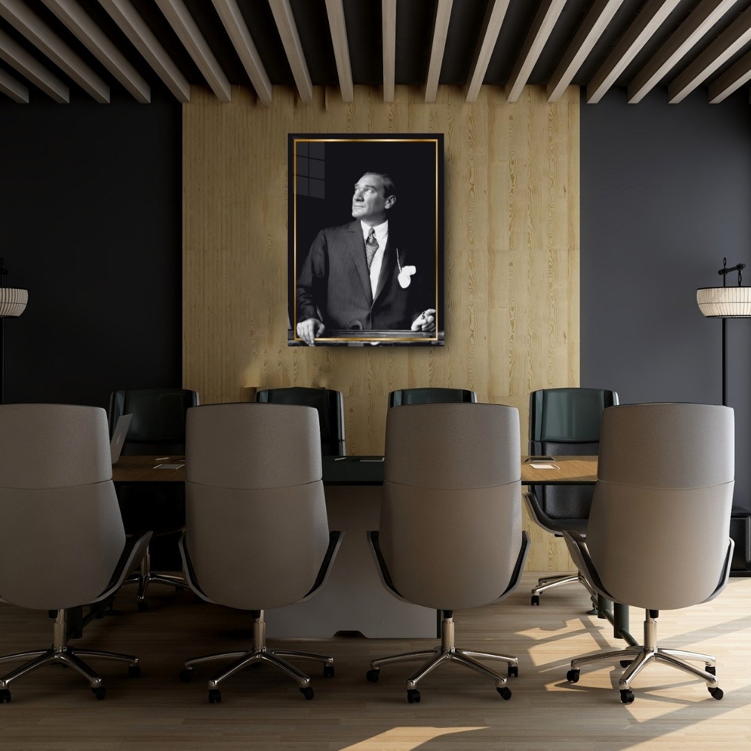 Atatürk Cam Tablo | Siyah Beyaz Gold Detaylı Modern Atatürk Tablosu