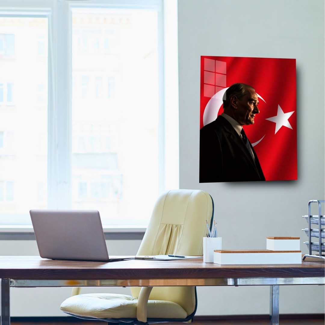 Atatürk ve Türk Bayrağı Cam Tablo – Modern Portre