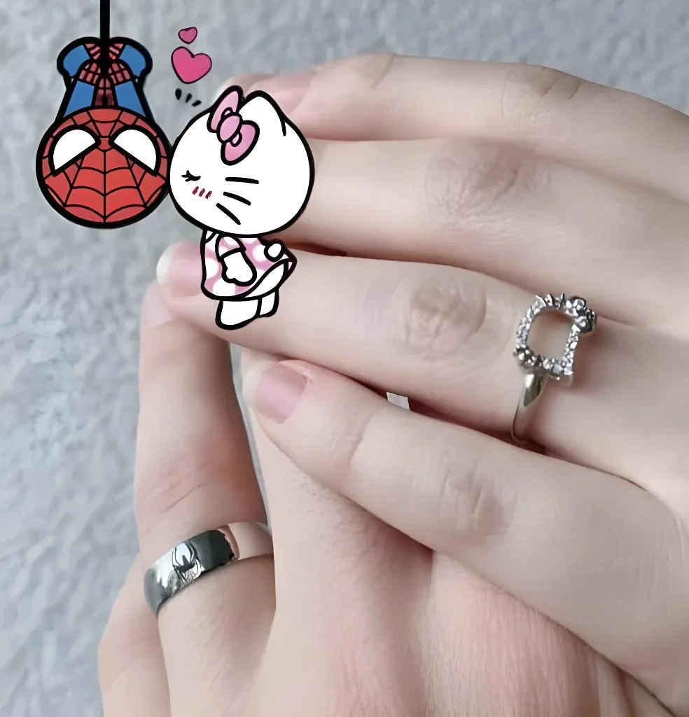 Hello Kitty Spiderman Çift Yüzük