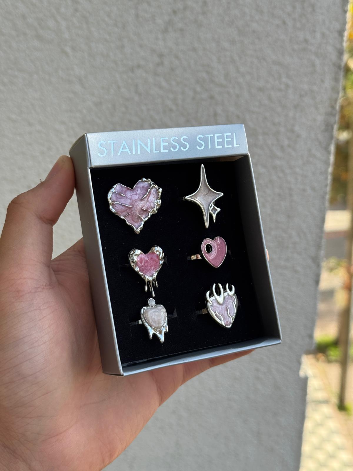 Pembe Renk Temalı Yüzük Seti