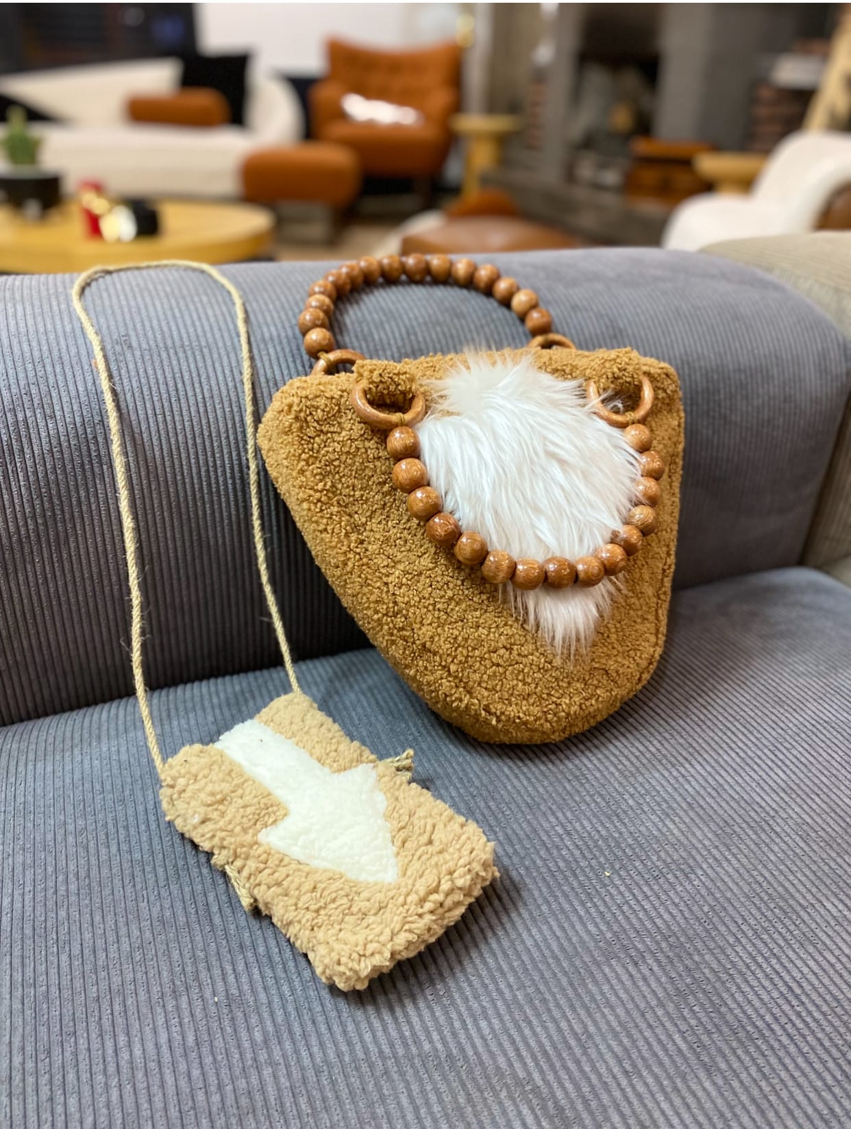 CR Design- Tasarım Peluş Kol Çantası