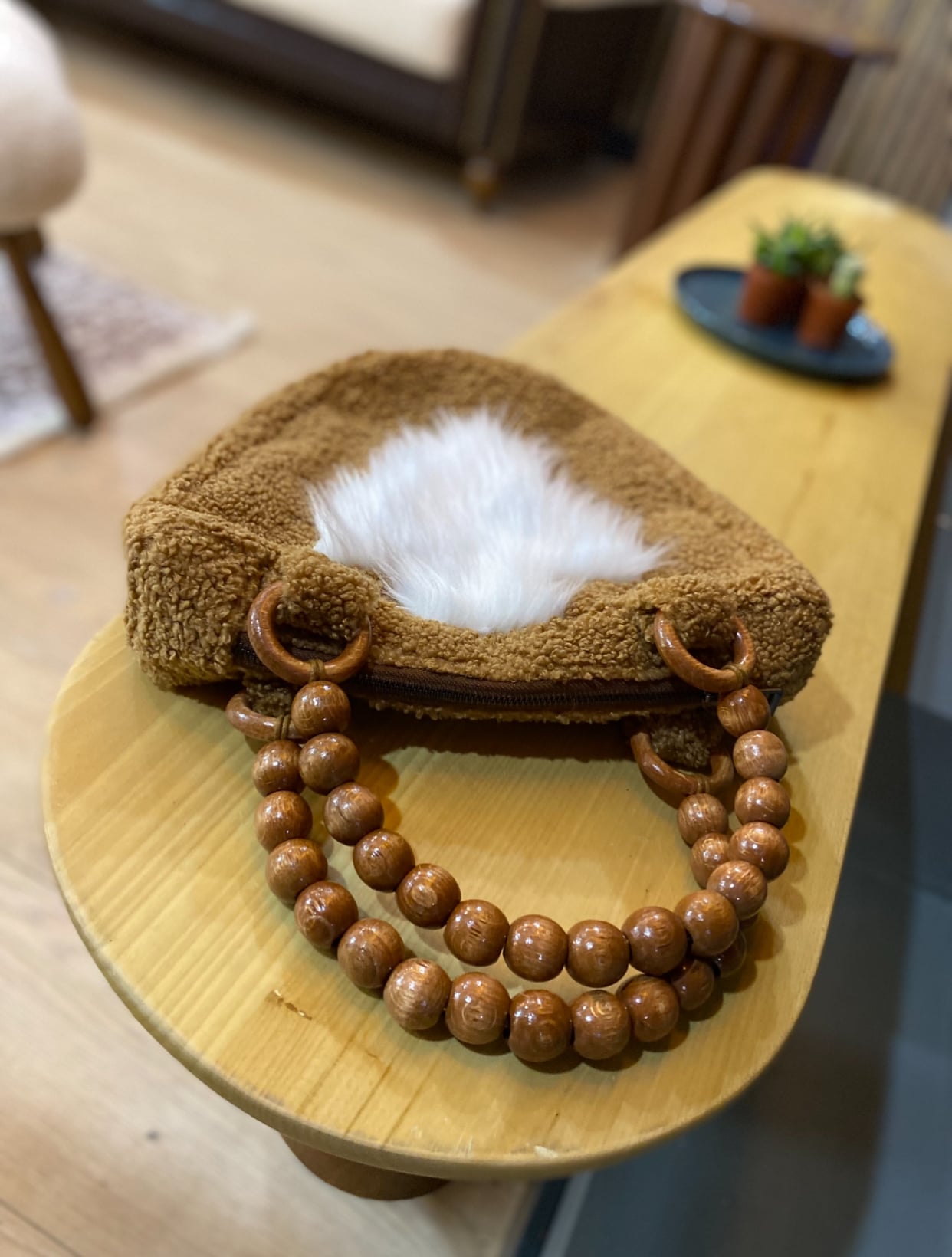 CR Design- Tasarım Peluş Kol Çantası