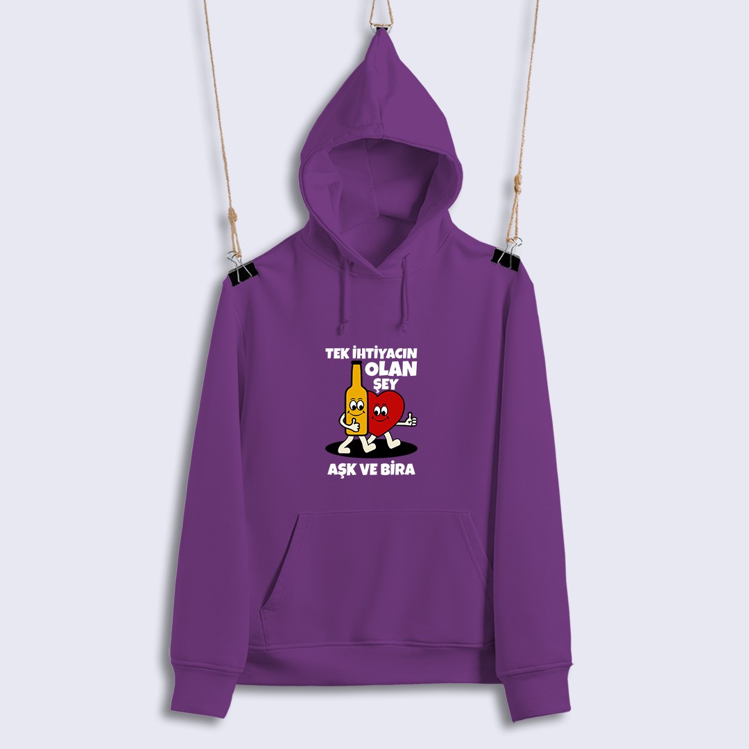 Tek İhtiyacın Olan Şey Aşk Ve Bira (Sweat)