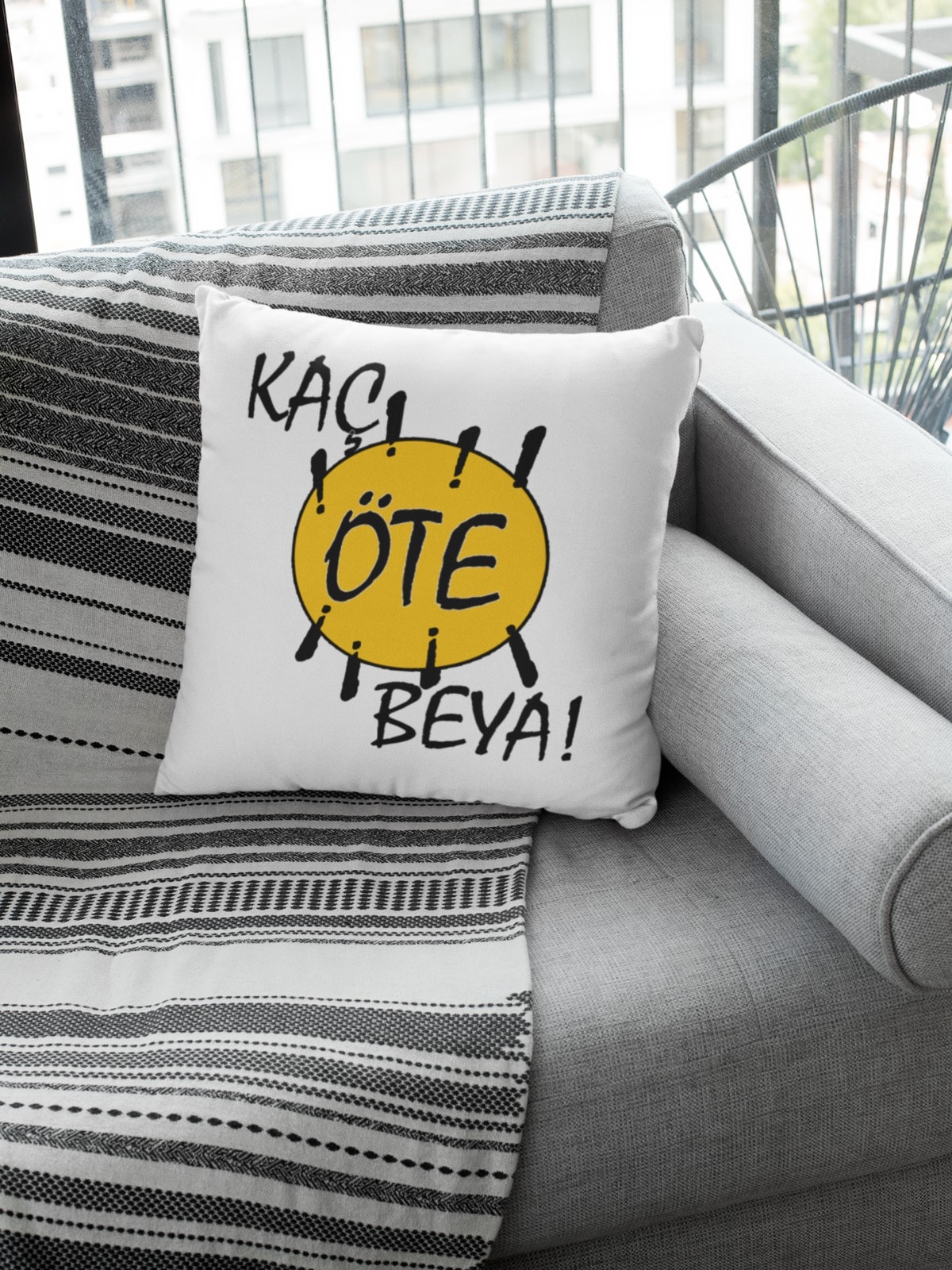 Kaç Öte Beya (Kare Yastık)