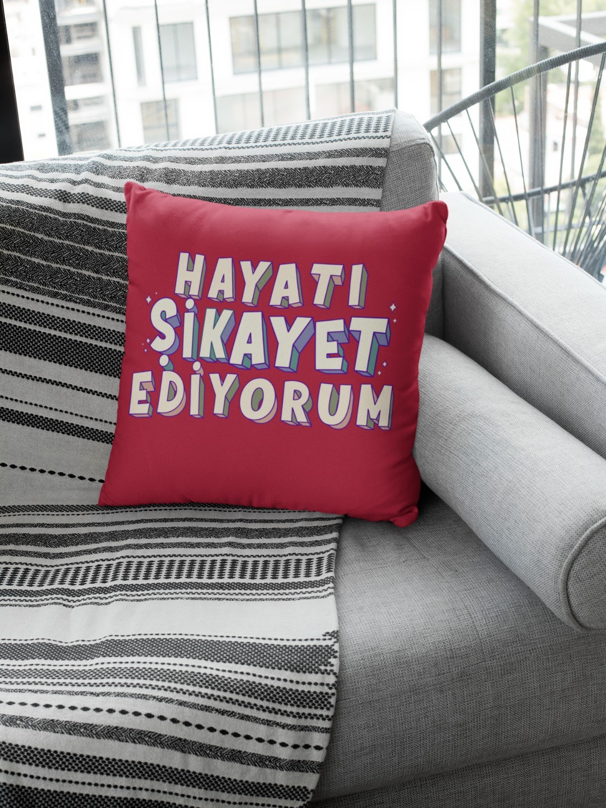Hayatı Şikayet Ediyorum (Kare Yastık)