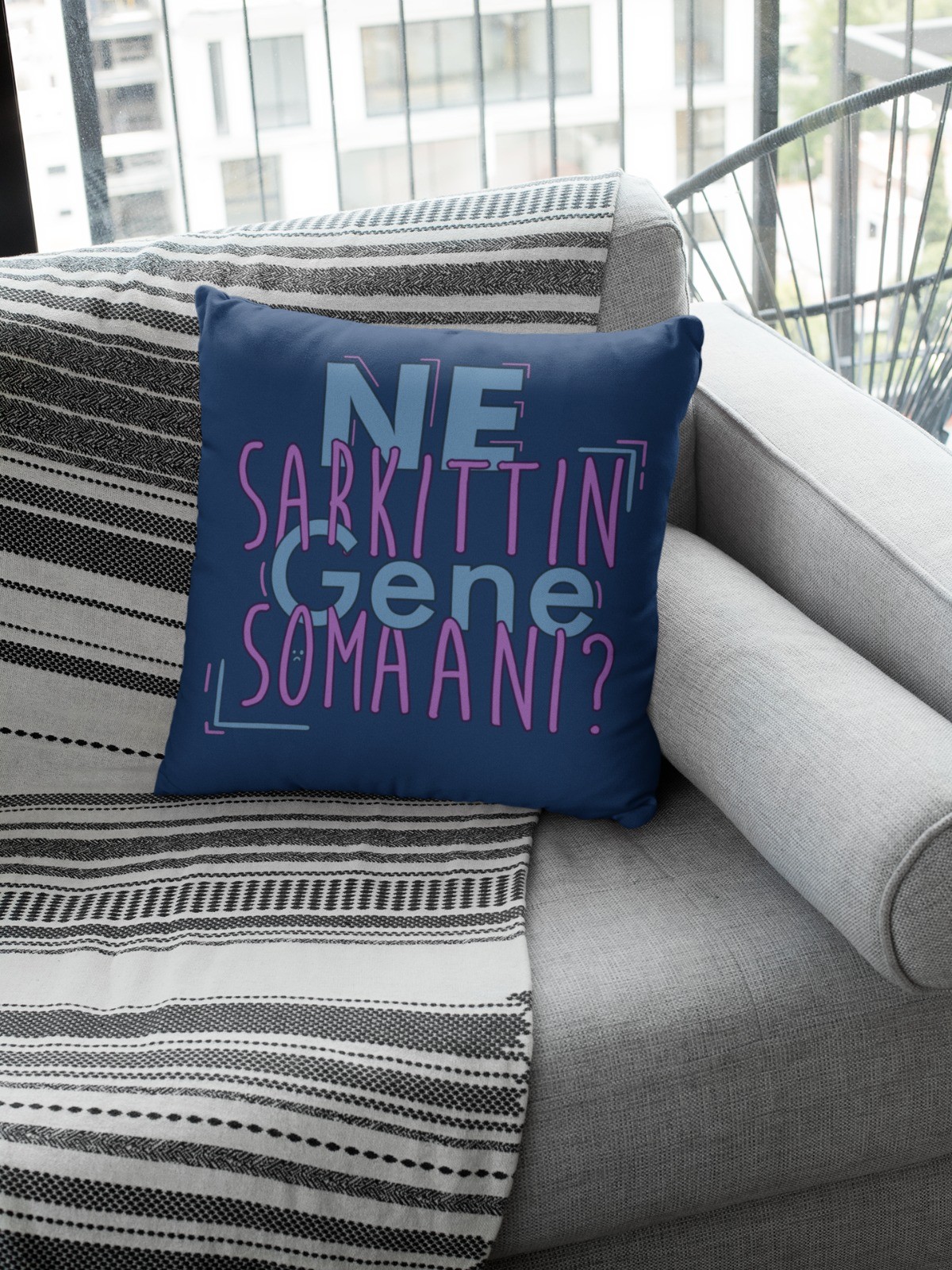 Ne Sarkıttın Gene Somaanı? (Kare Yastık)