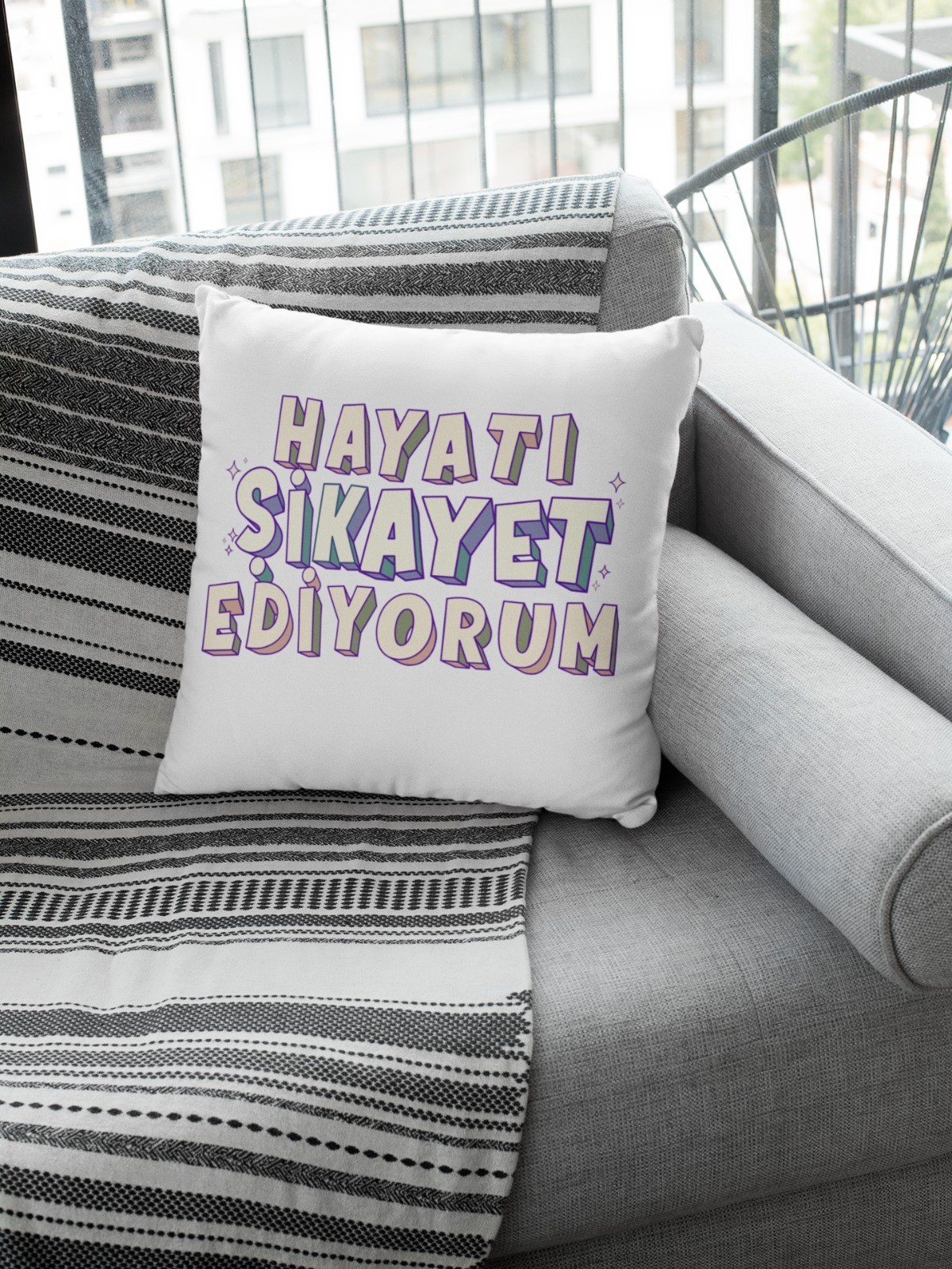 Hayatı Şikayet Ediyorum (Kare Yastık)
