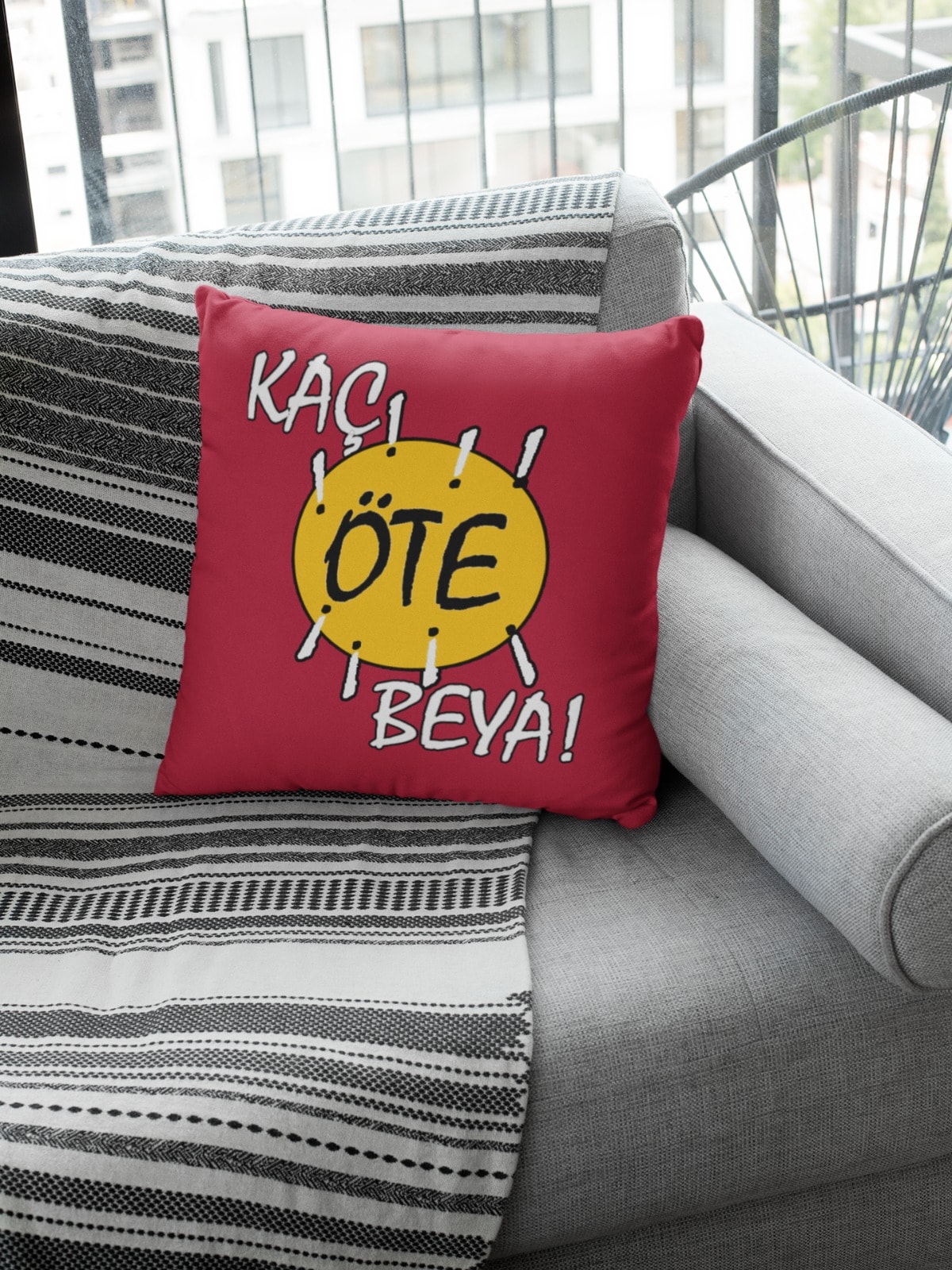 Kaç Öte Beya (Kare Yastık)