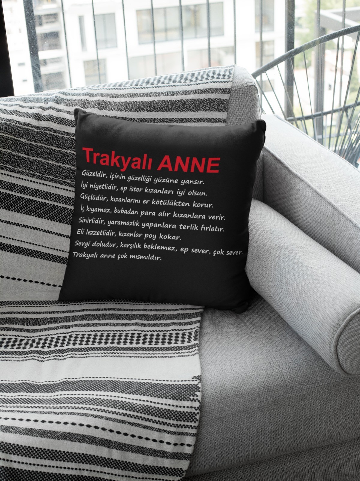 Trakyalı ANNE (Kare Yastık)