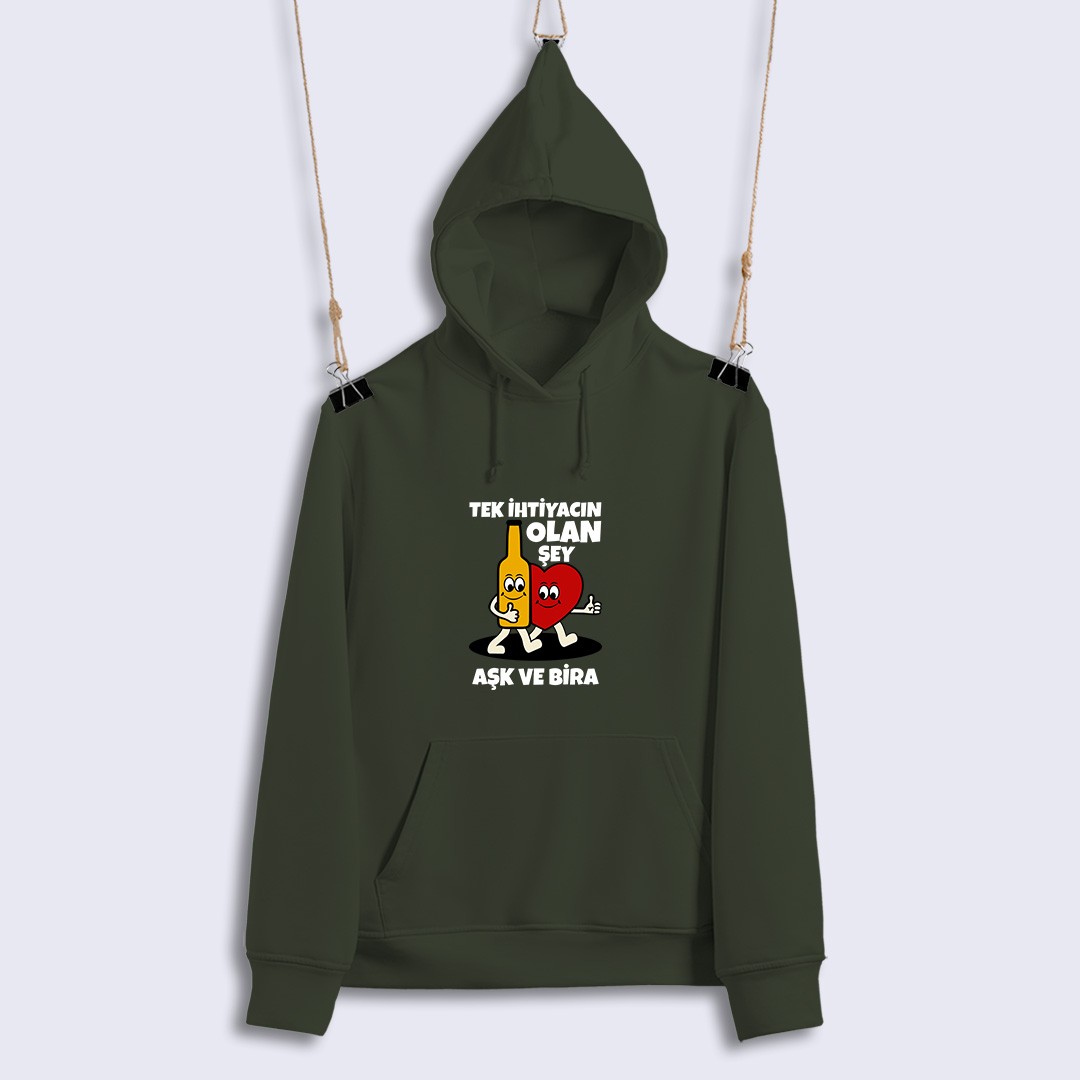Tek İhtiyacın Olan Şey Aşk Ve Bira (Sweat)
