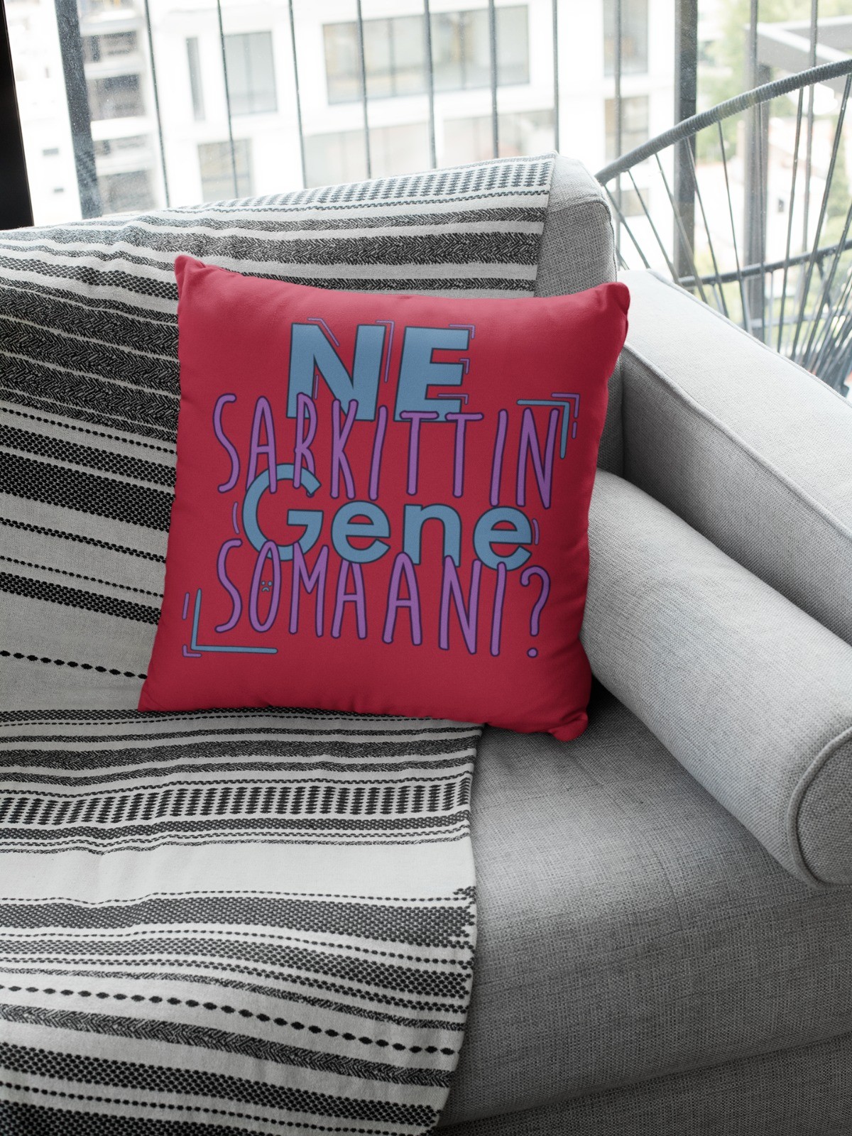Ne Sarkıttın Gene Somaanı? (Kare Yastık)