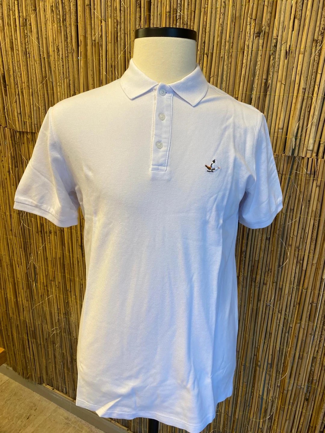 Kuş Nakış Detaylı Polo Yaka Beyaz
