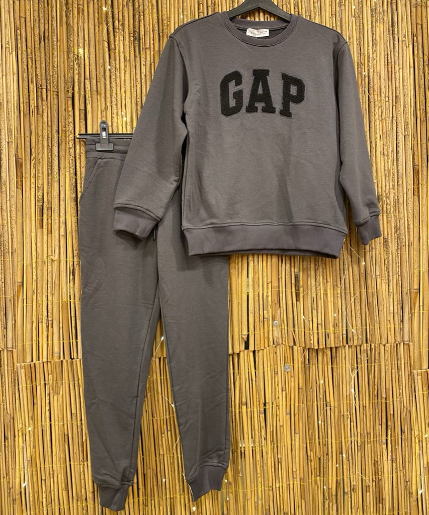 Punch Logolu Gri Eşofman Takımı