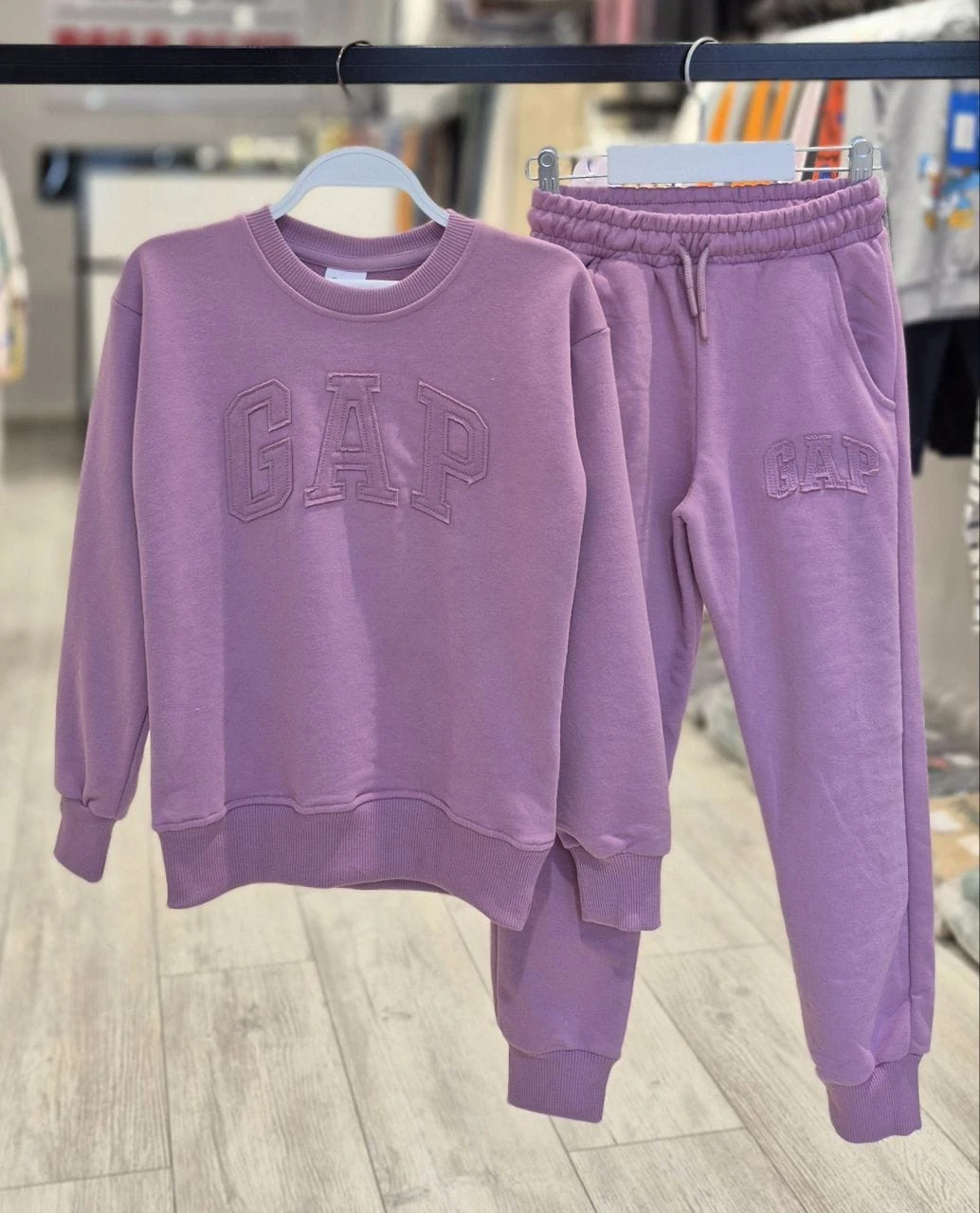 Aplikeli Pembe Eşofman Takımı