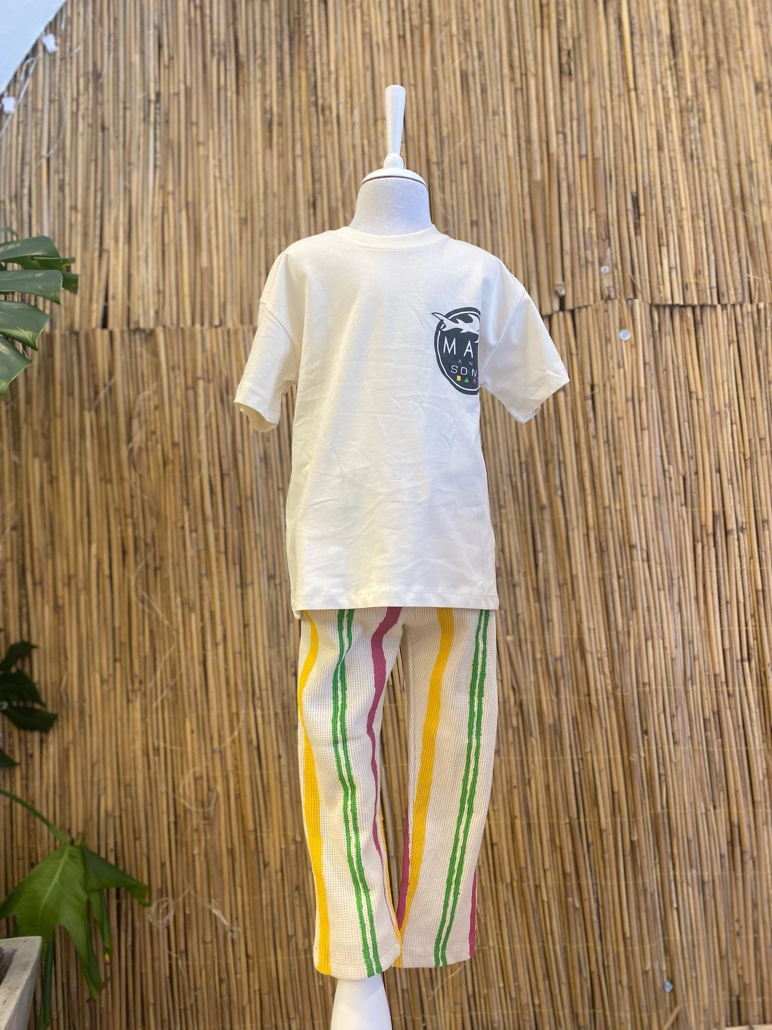 Baskılı Tişört ve Uzun Alt Takım