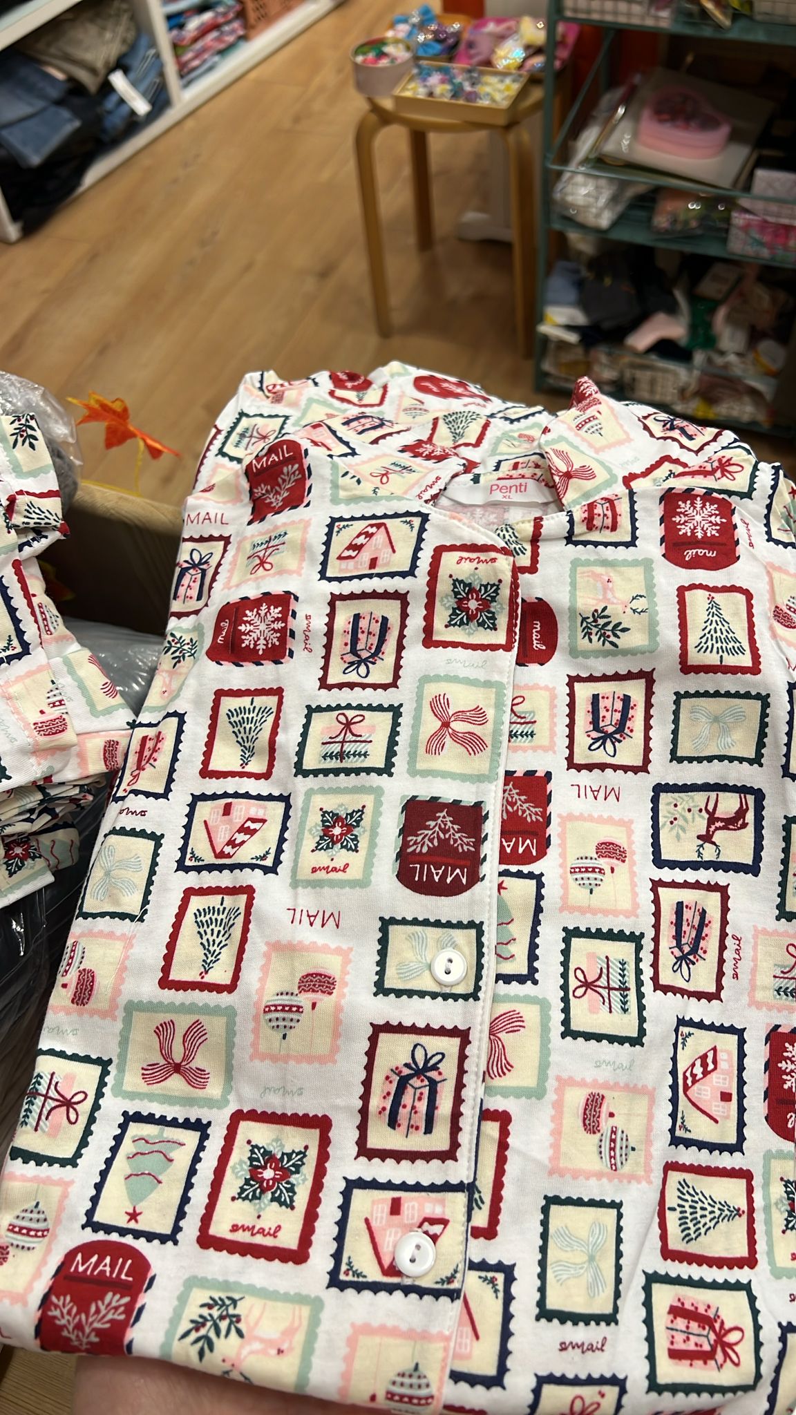 Yılbaşı Desenli Pijama Takımı